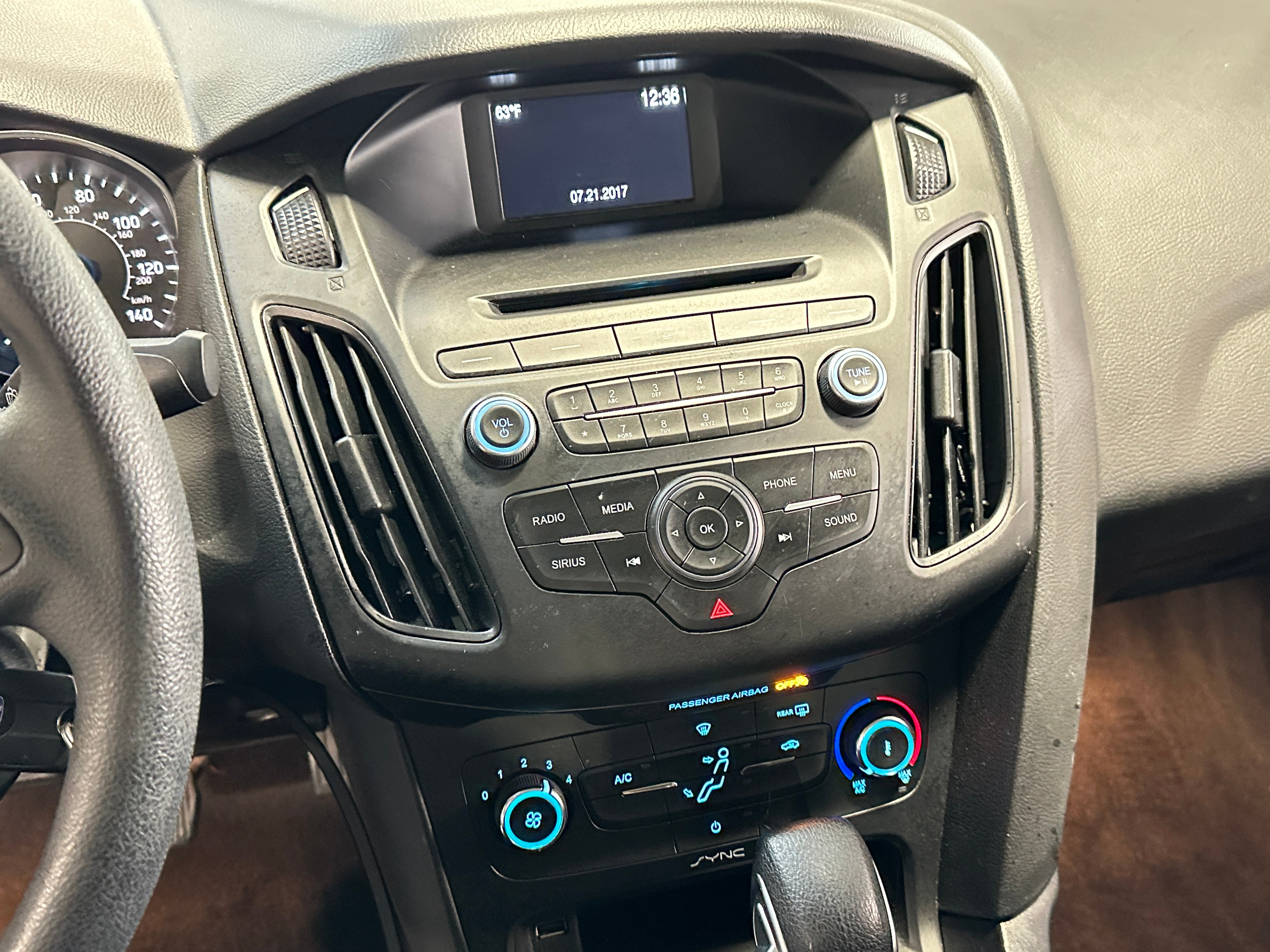 2017 Ford Focus SE 4