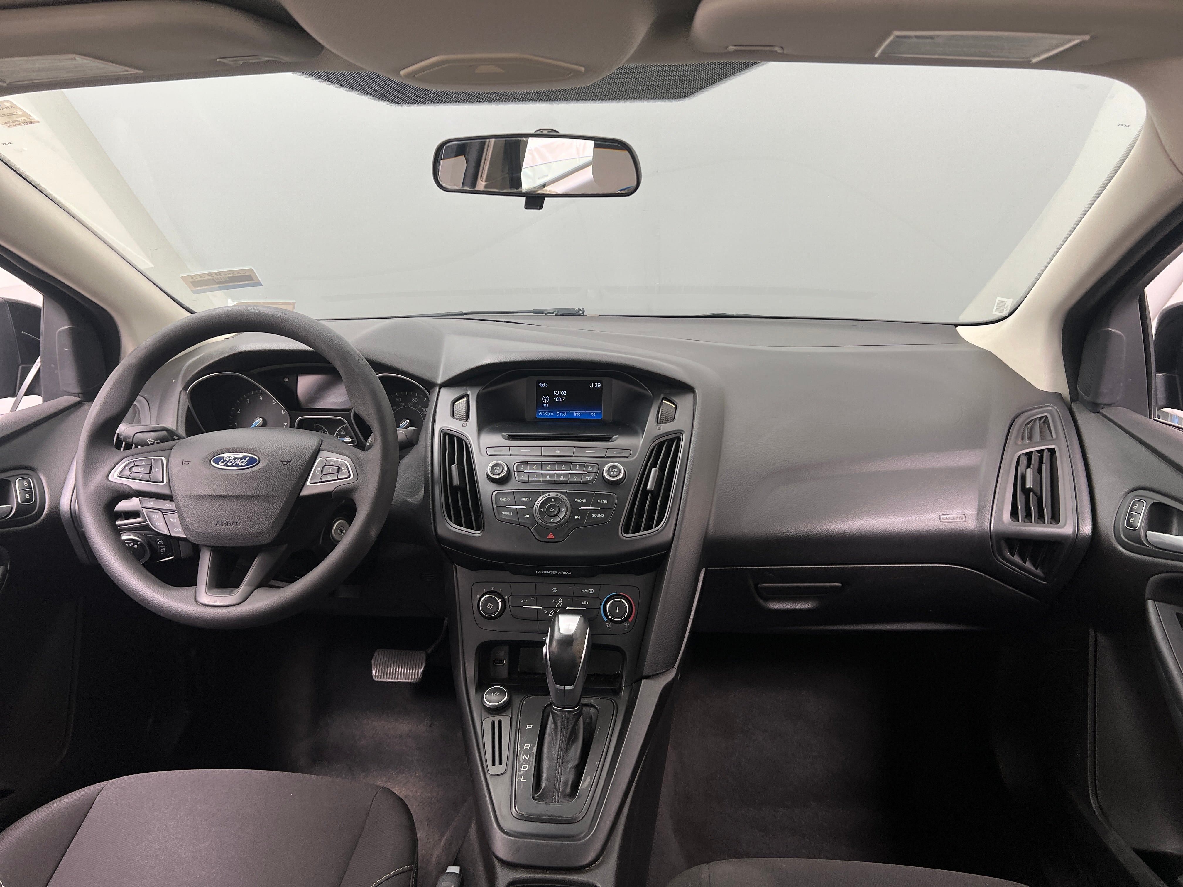 2016 Ford Focus SE 3