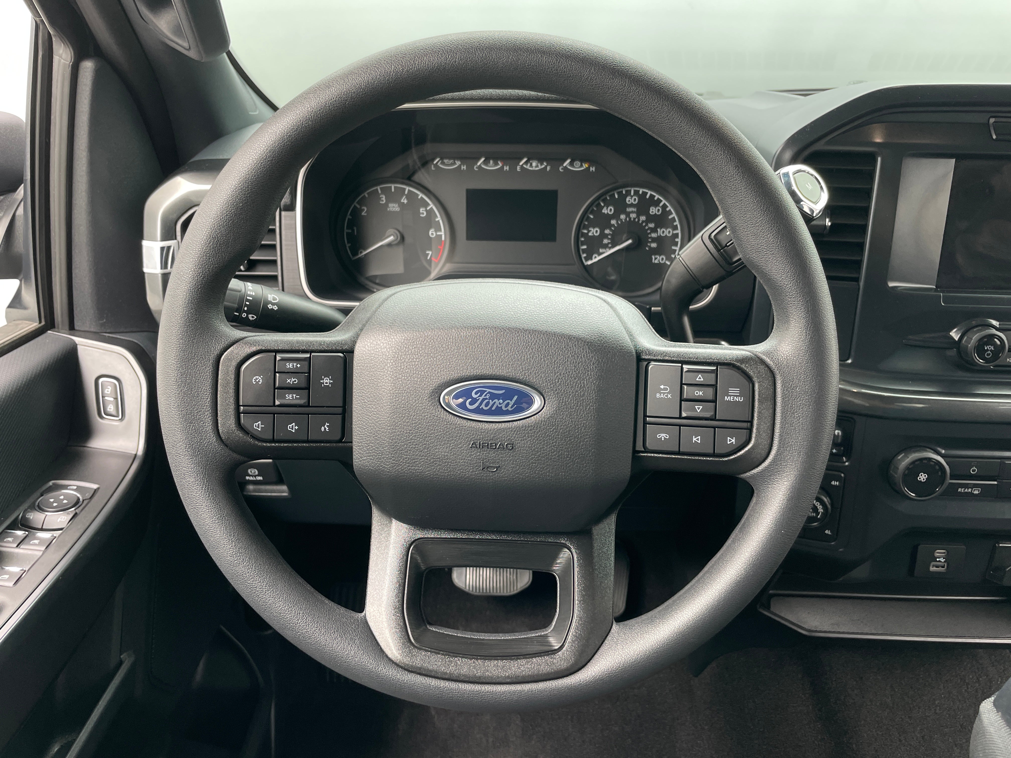 2022 Ford Econoline E-150 5