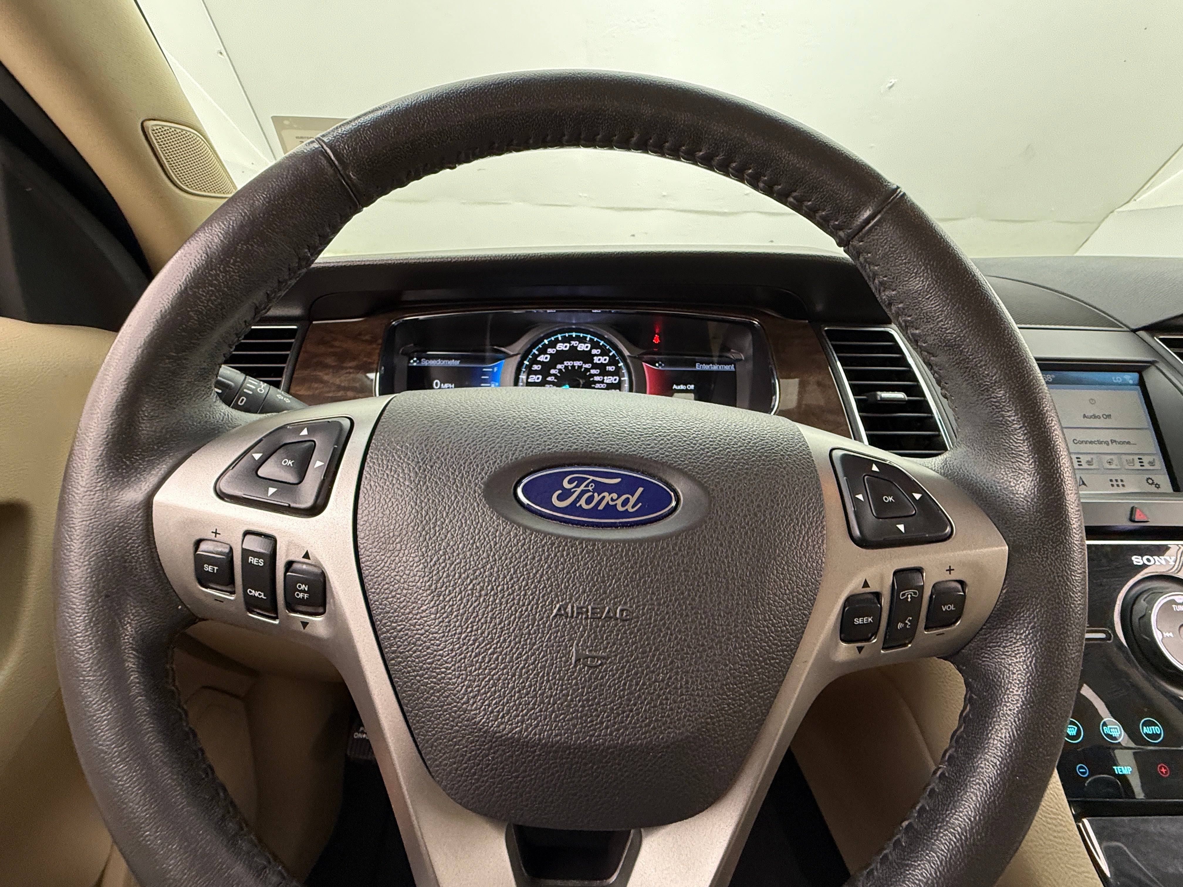 2019 Ford Taurus Limited Edition 4
