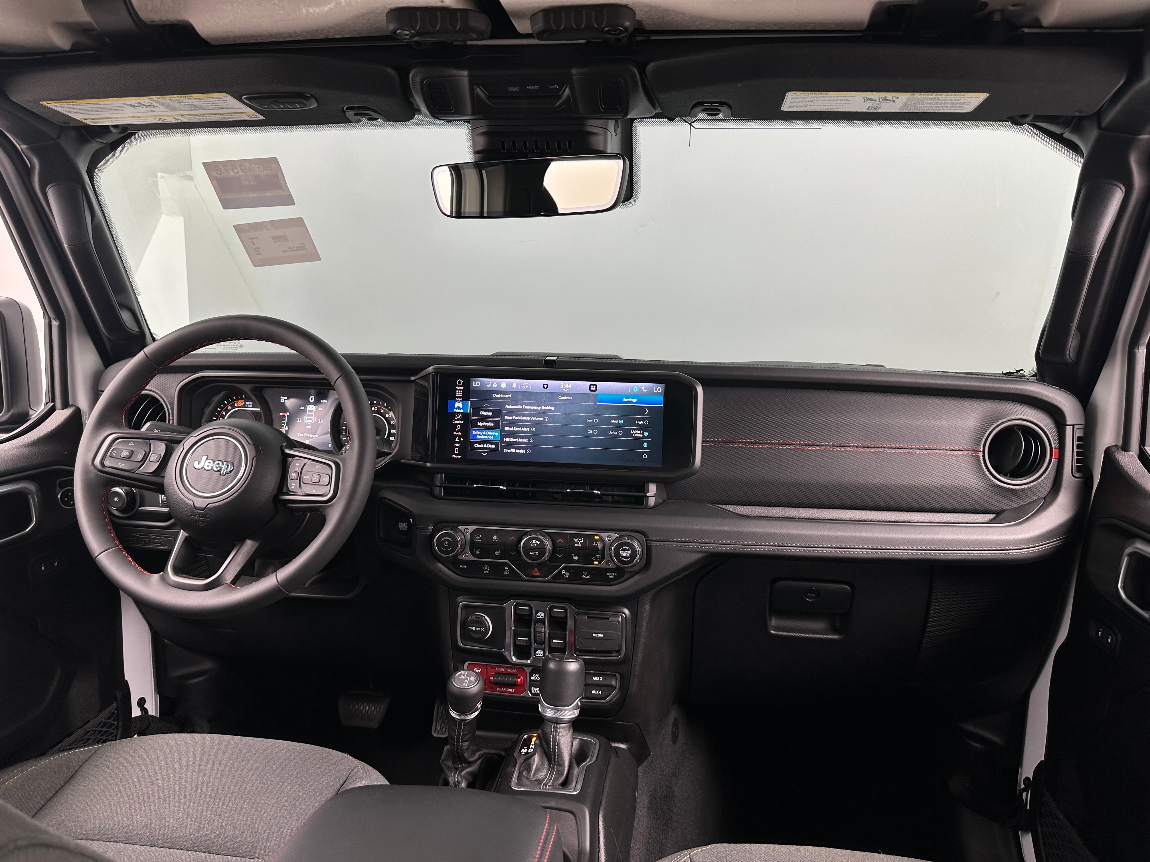 2024 Jeep Wrangler Rubicon 2