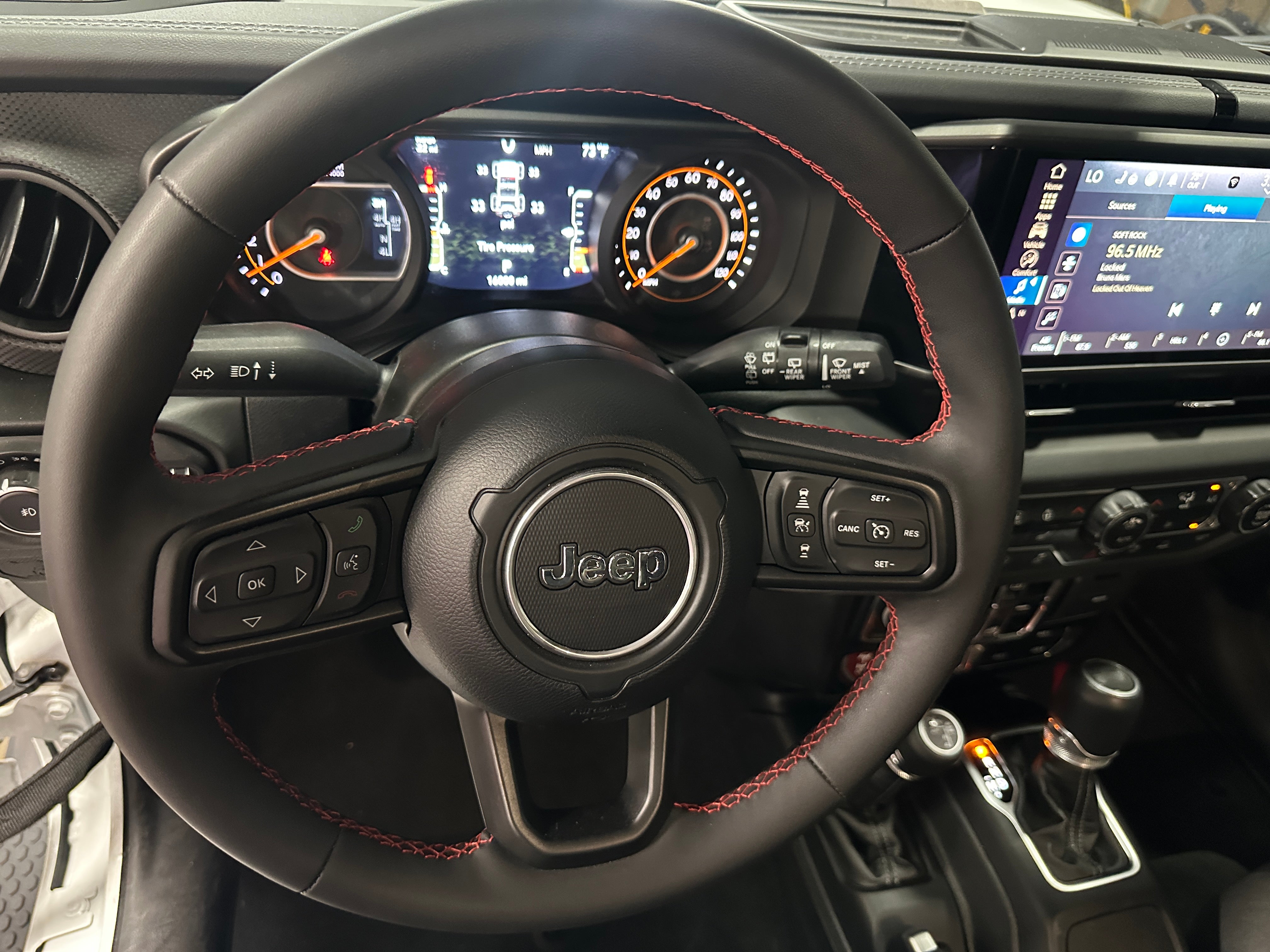 2024 Jeep Wrangler Rubicon 4