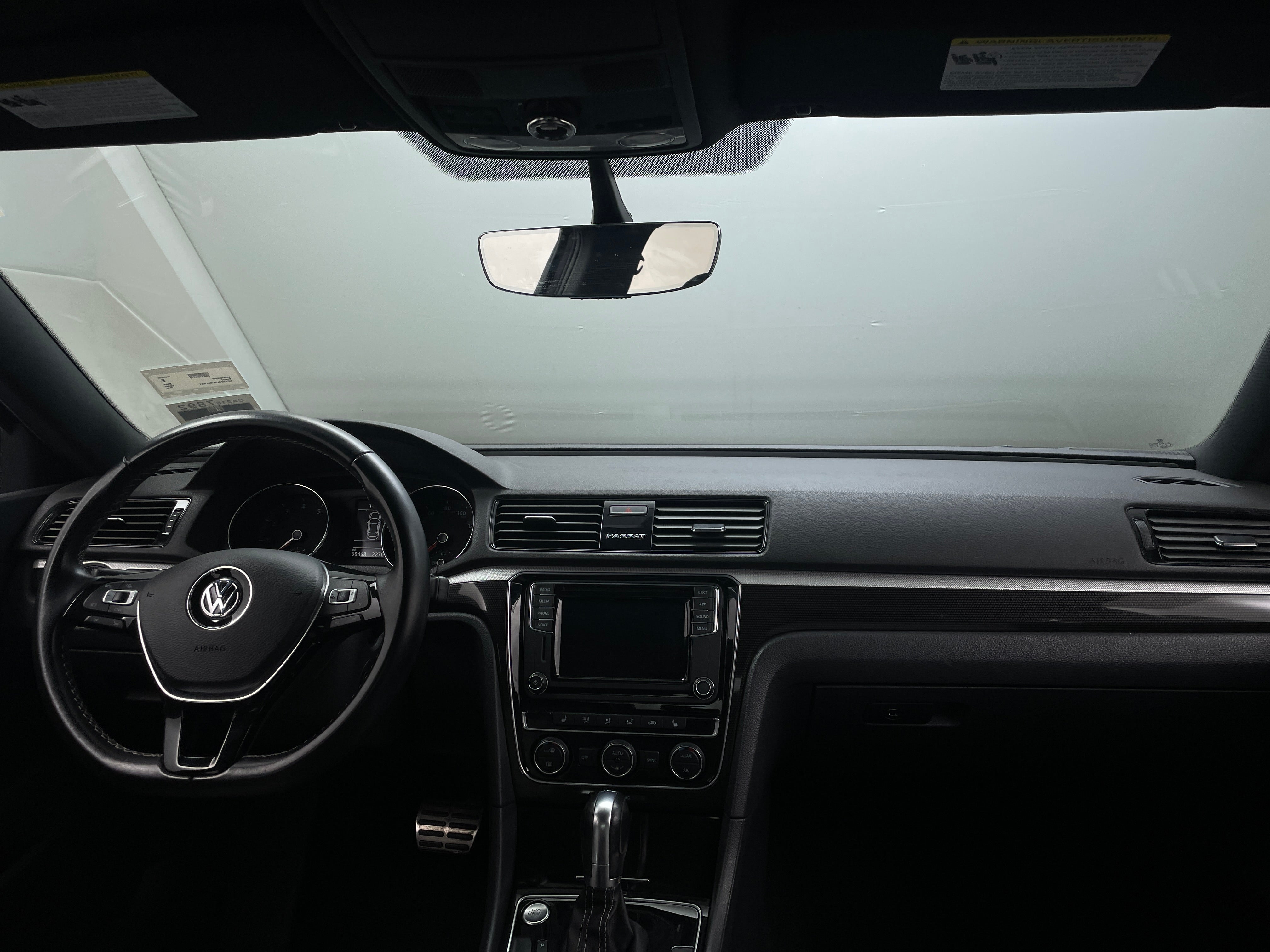 2018 Volkswagen Passat GT 2