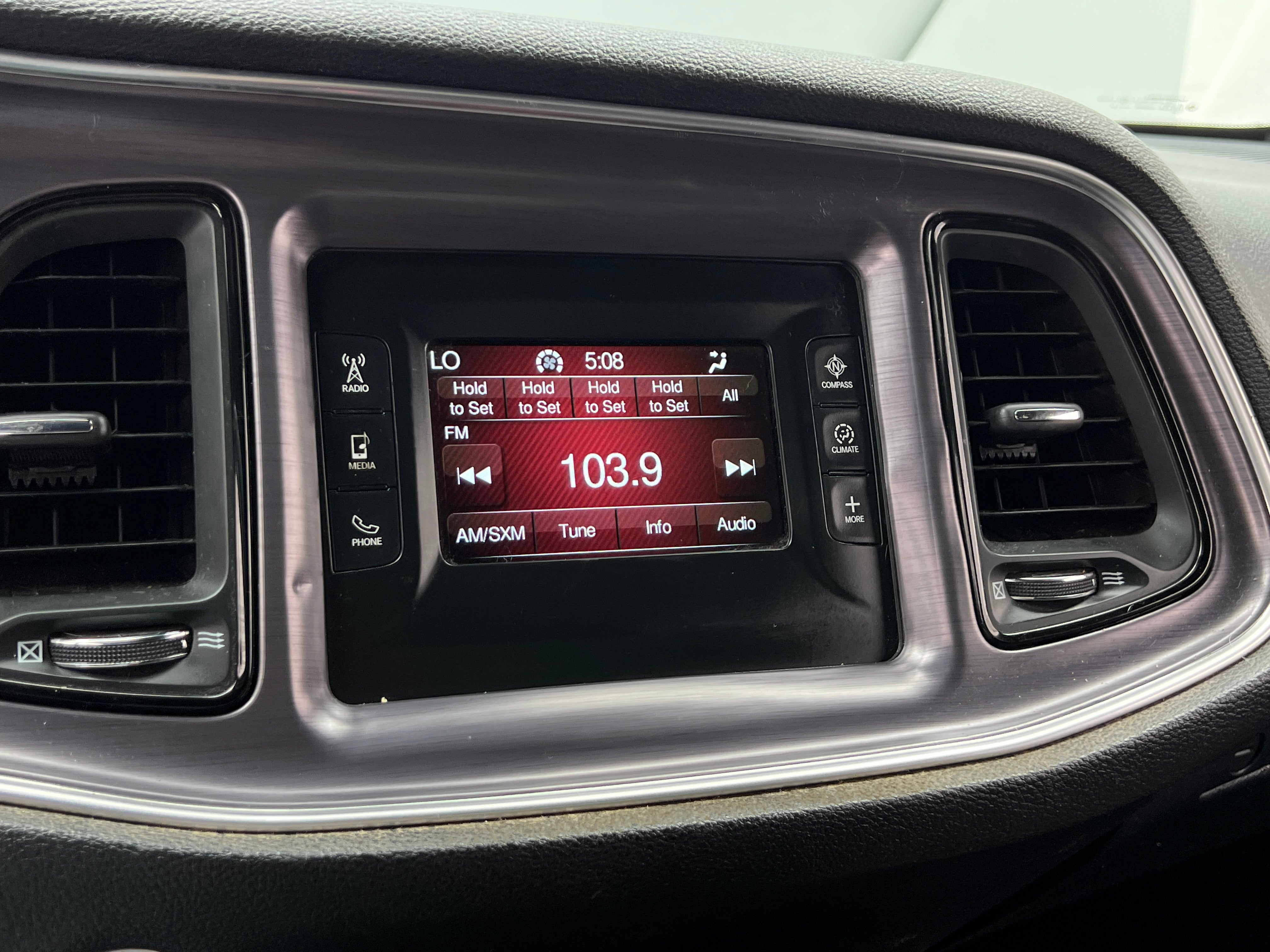 2017 Dodge Challenger SXT 3