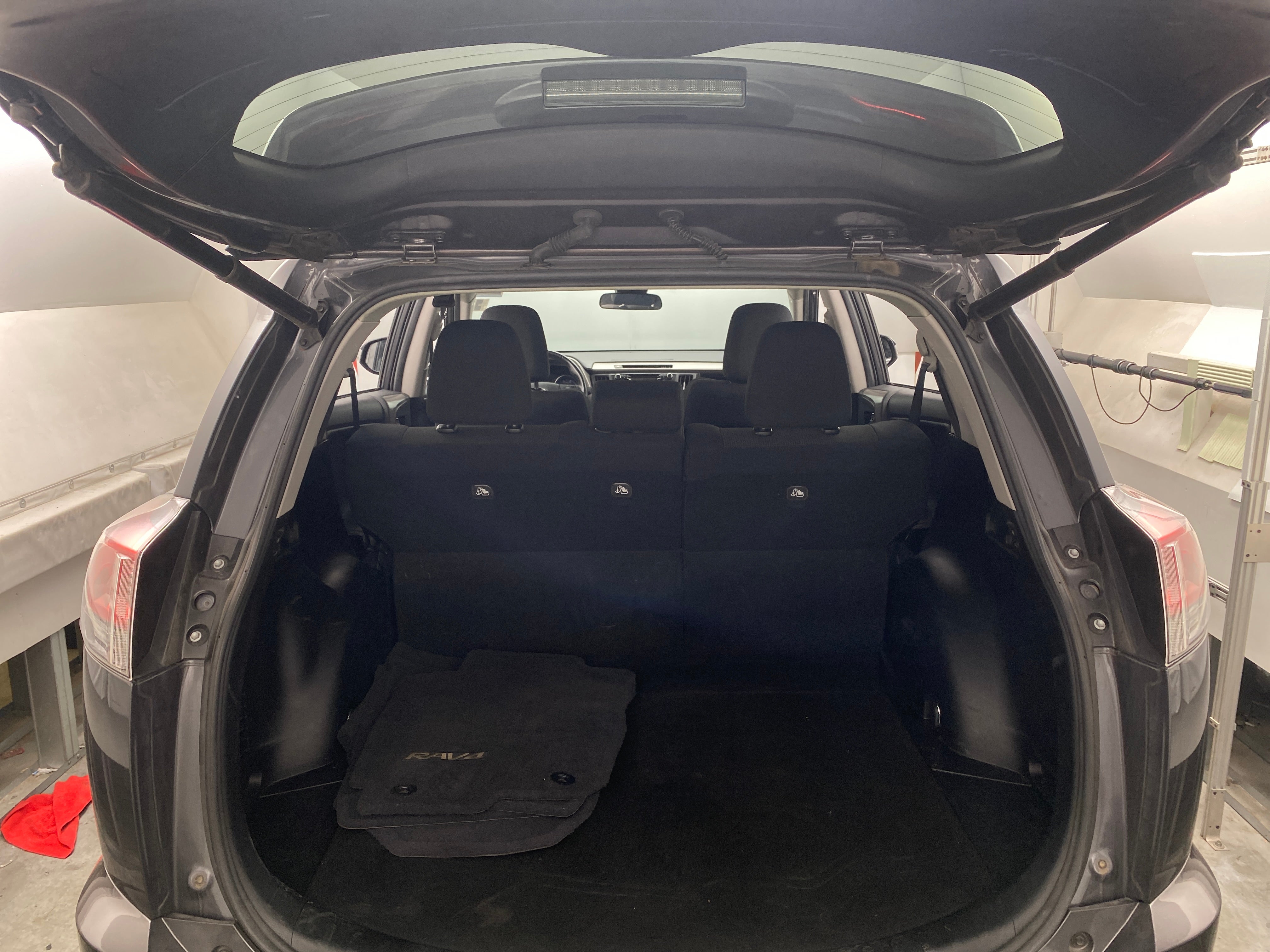 2018 Toyota RAV4 XLE 7