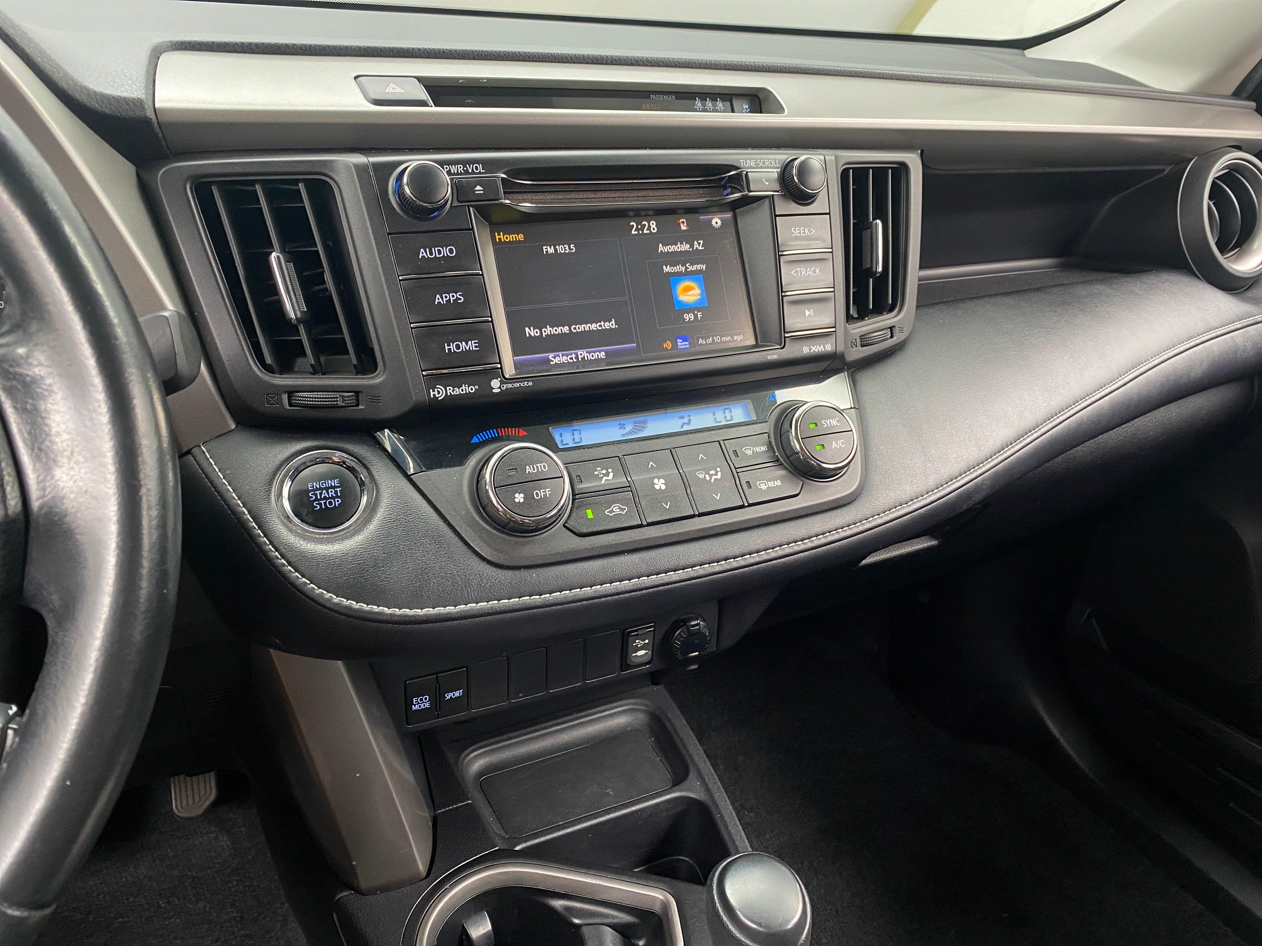 2018 Toyota RAV4 XLE 4