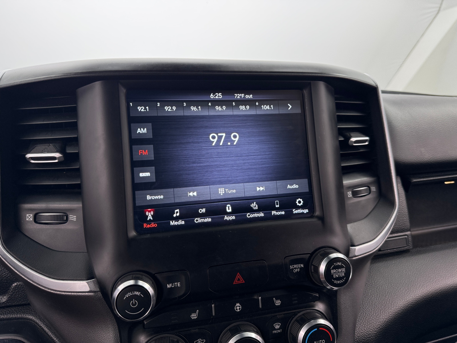Thumbnail: 2020 RAM 1500 - 4