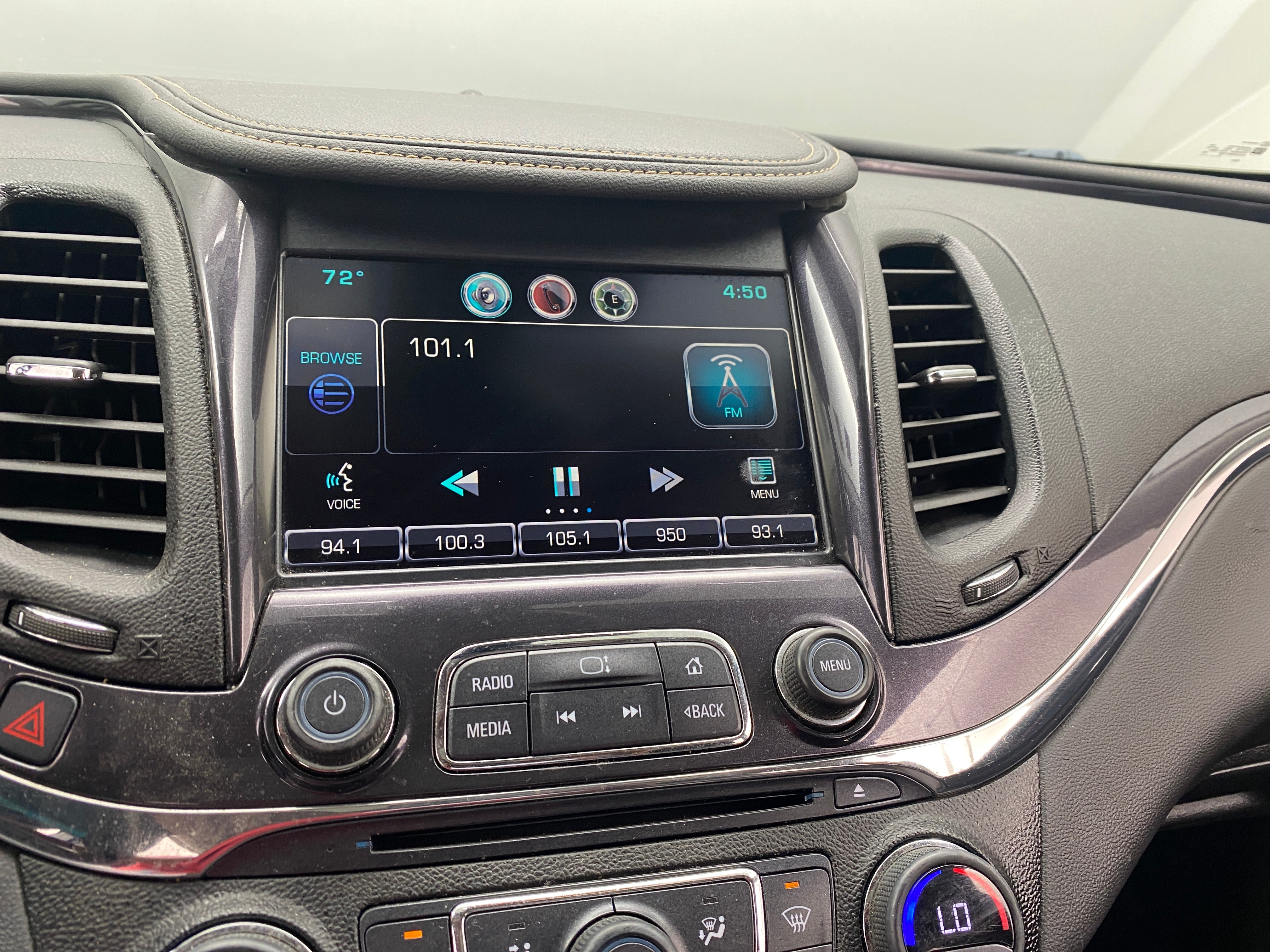 2015 Chevrolet Impala LTZ 3