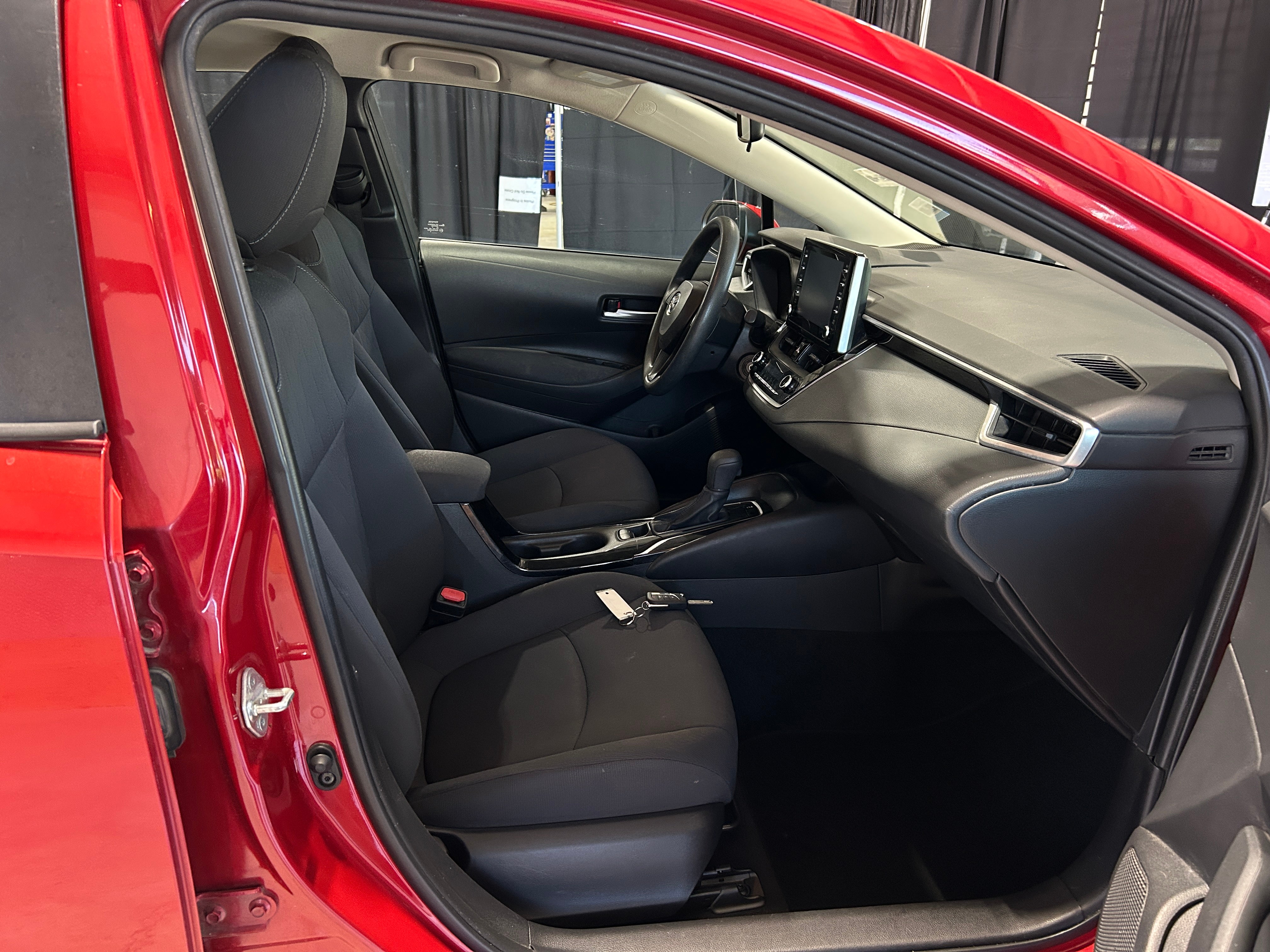 2020 Toyota Corolla LE 2