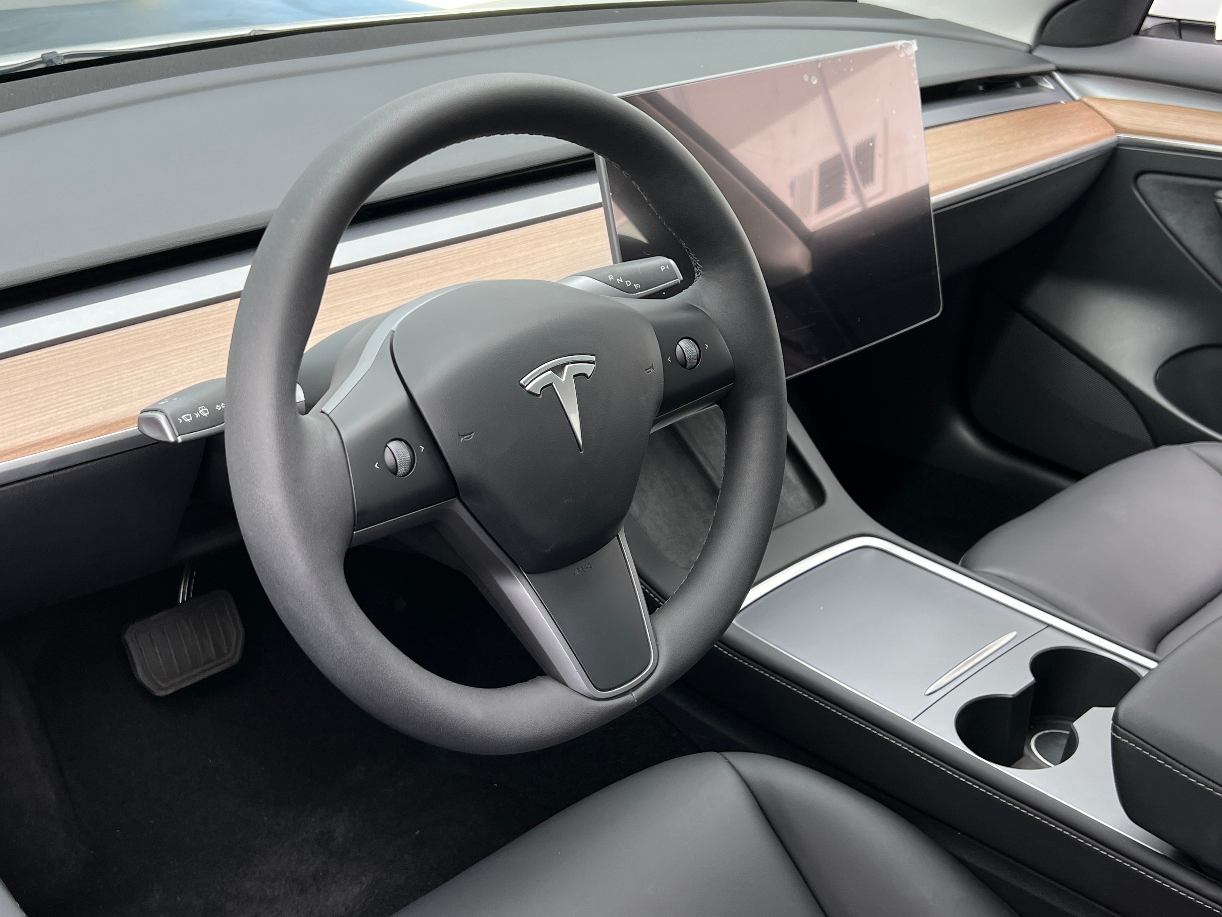 2023 Tesla Model 3 Standard Range 4