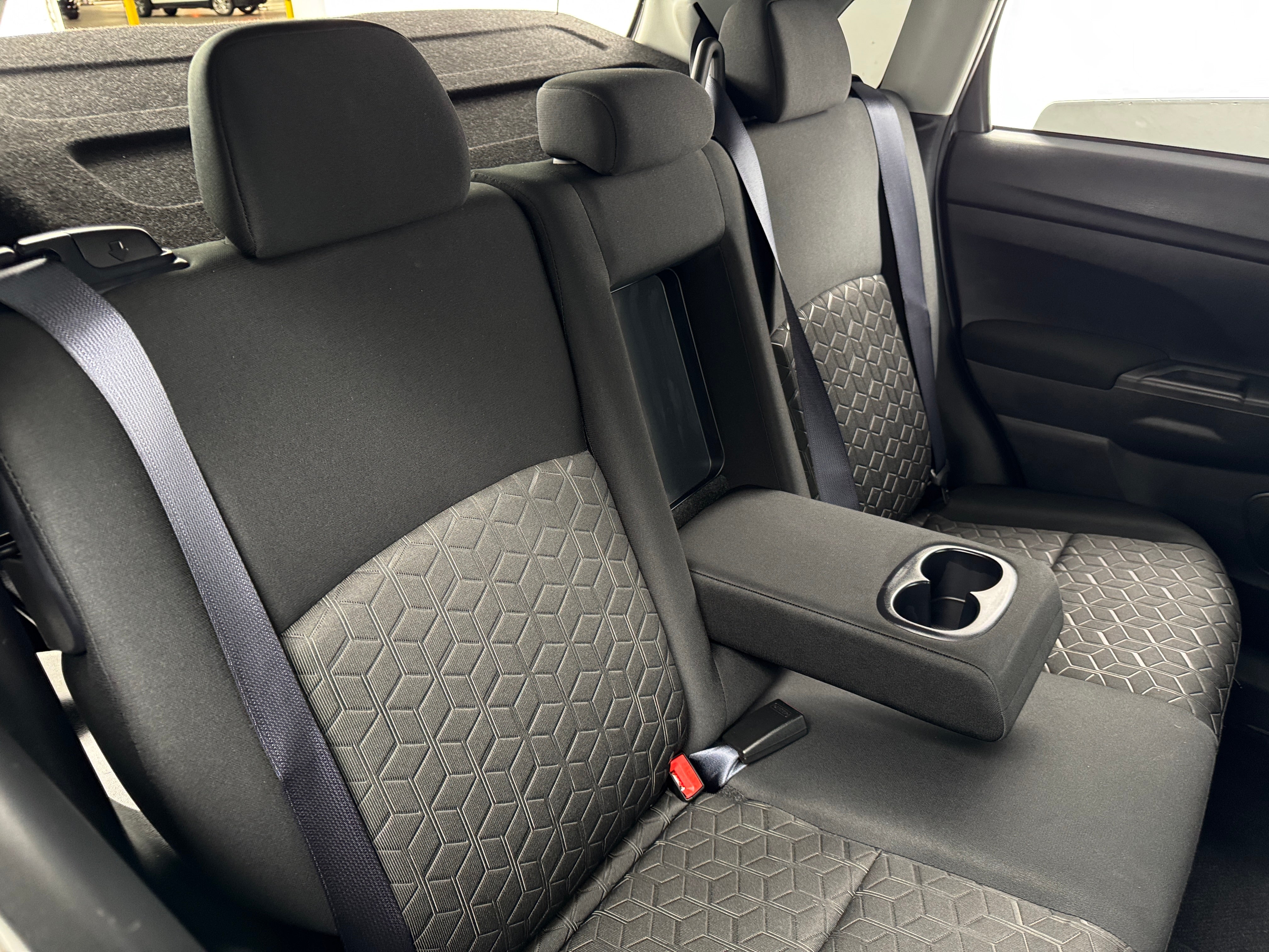 2024 Mitsubishi Outlander Sport LE 6