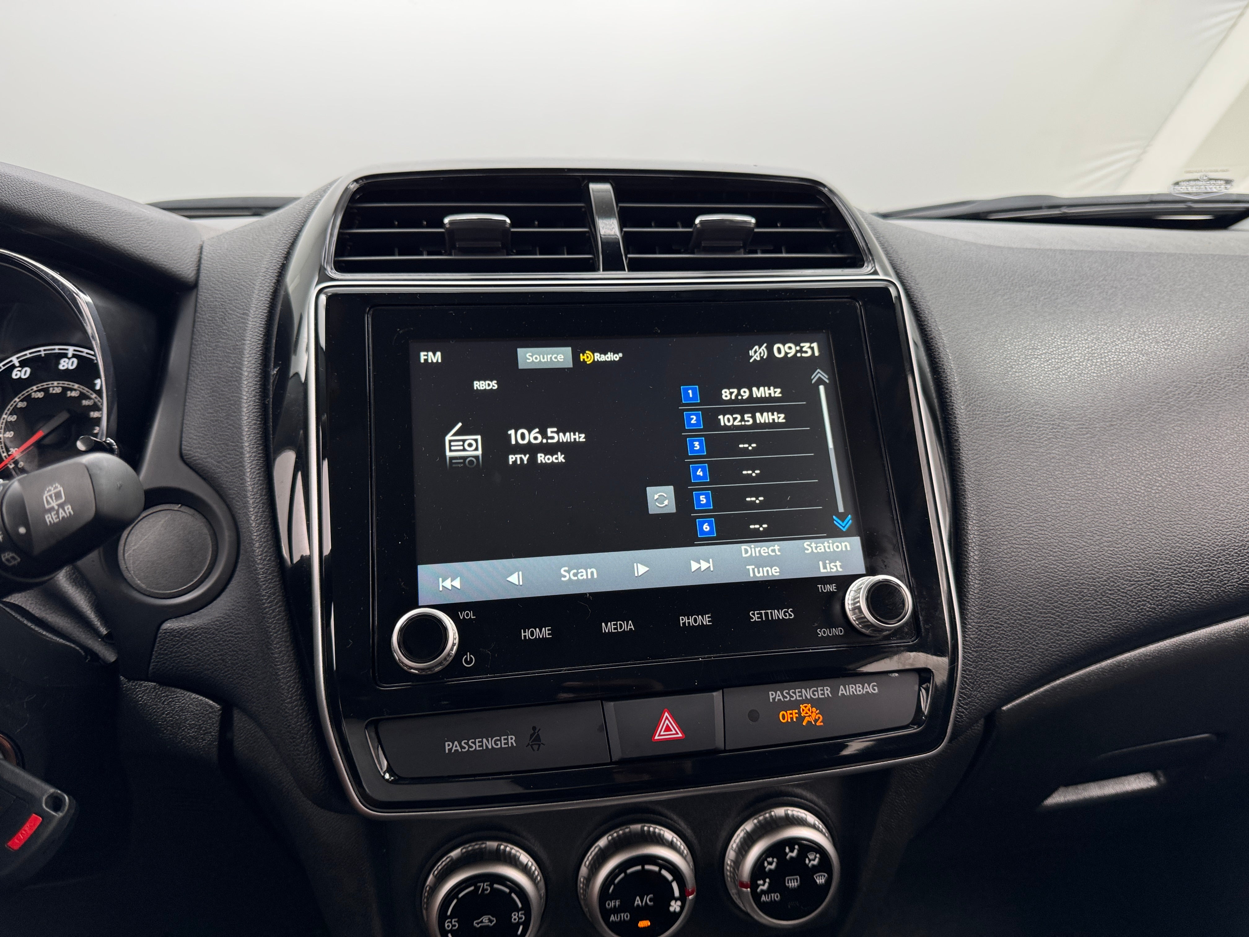 2024 Mitsubishi Outlander Sport LE 4