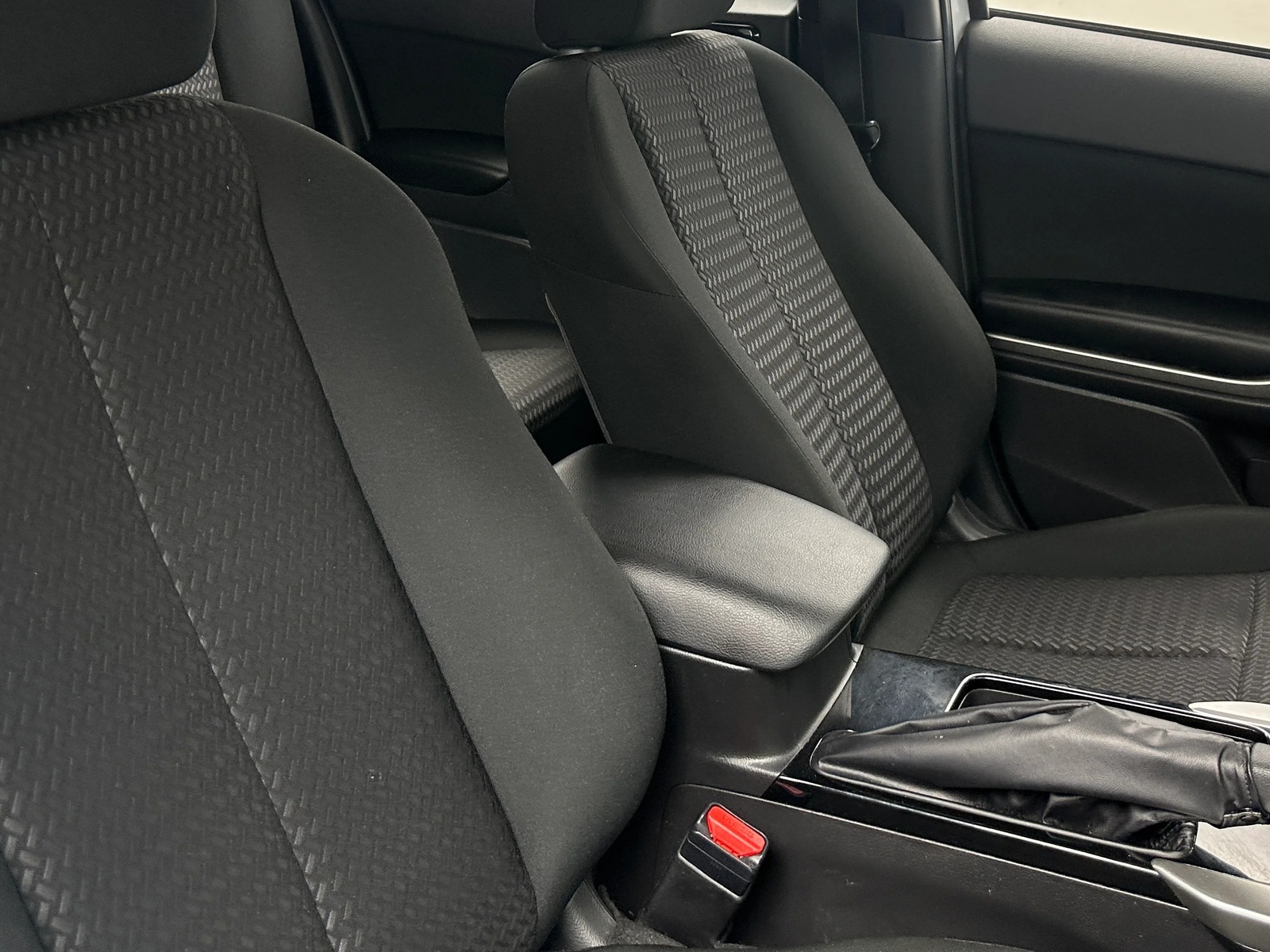 Thumbnail: 2023 Mitsubishi Eclipse Cross - 2