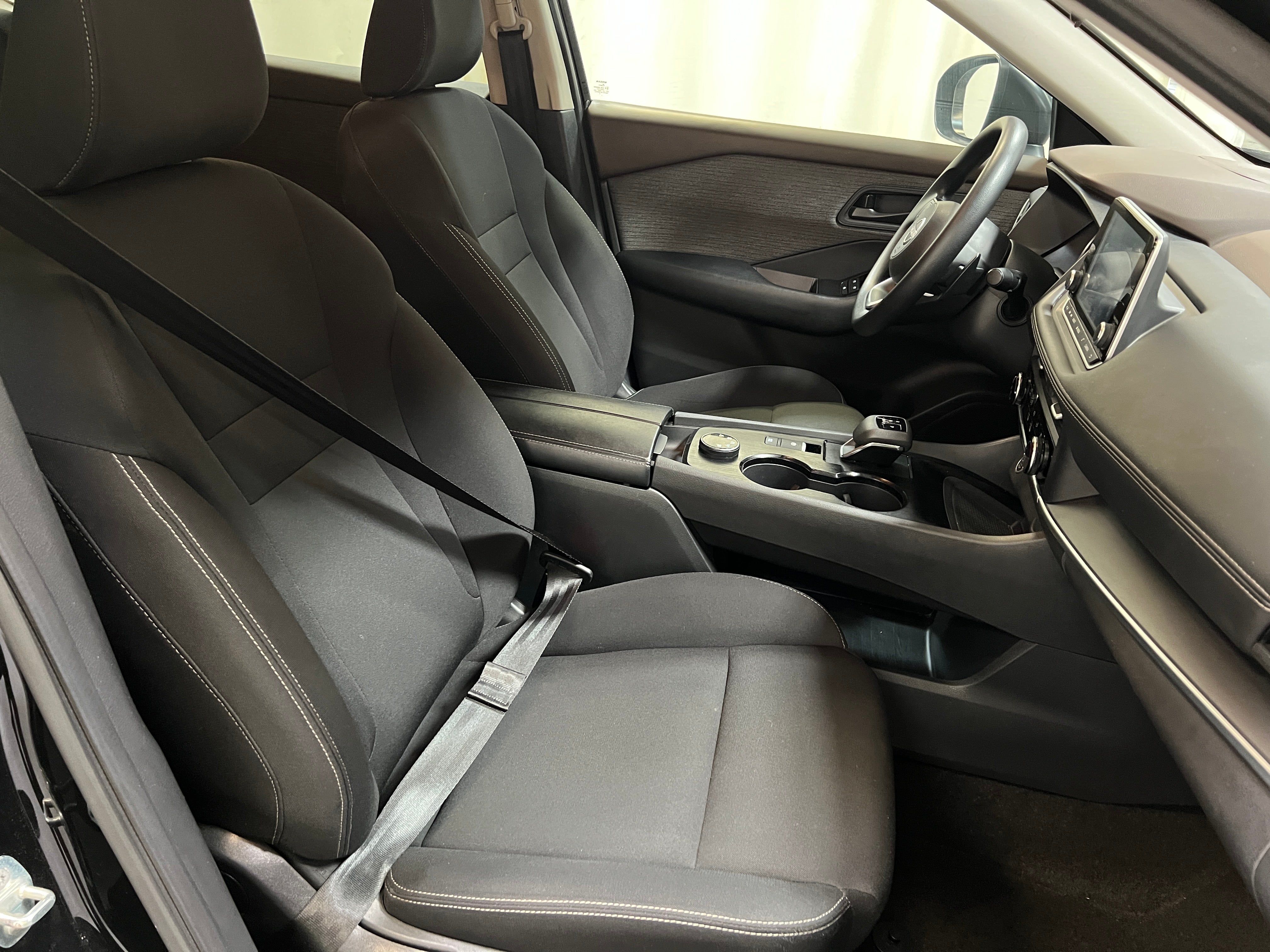 2023 Nissan Rogue S 2