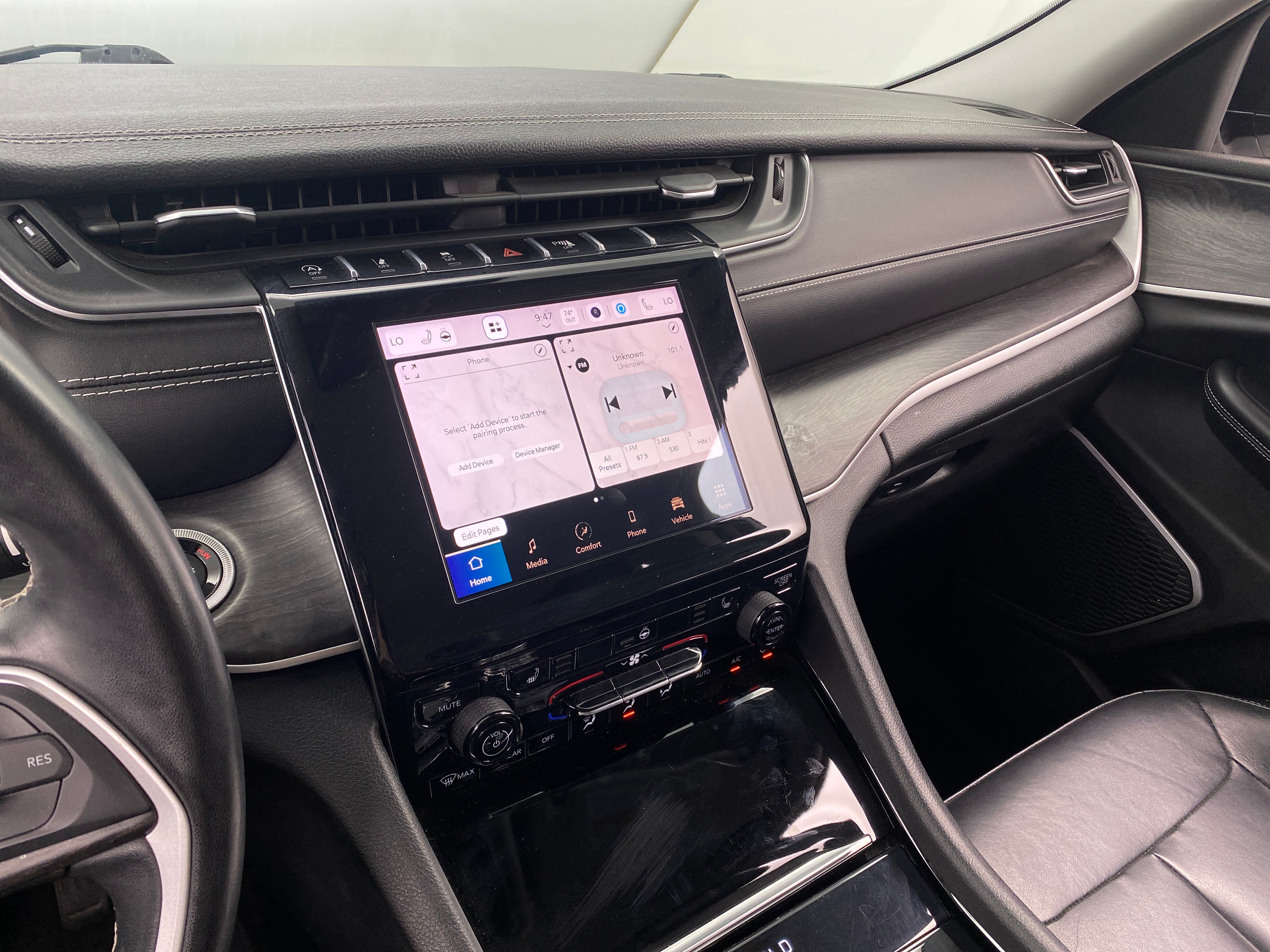 2021 Jeep Grand Cherokee L Limited Edition 3