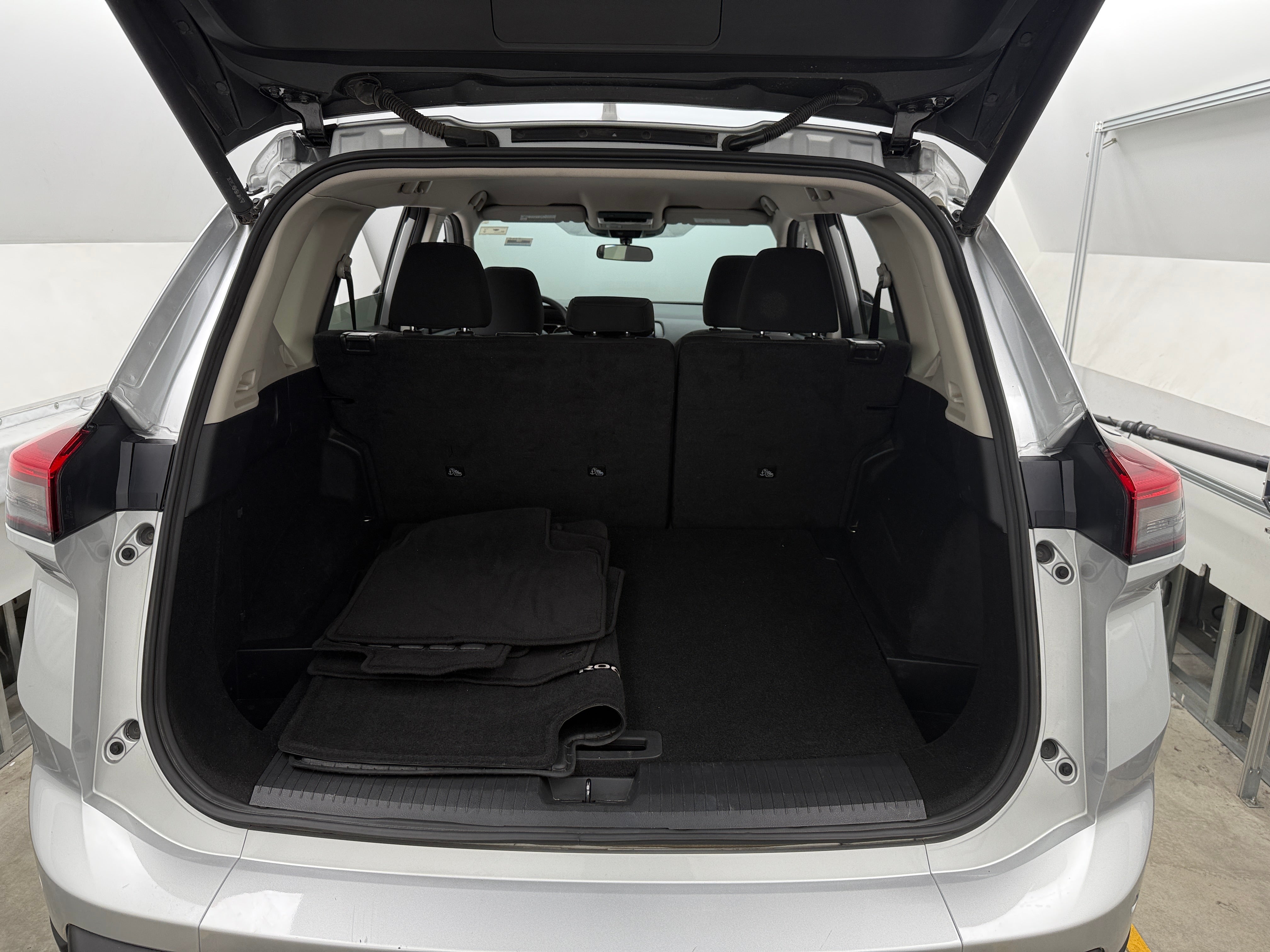 2024 Nissan Rogue SV 7