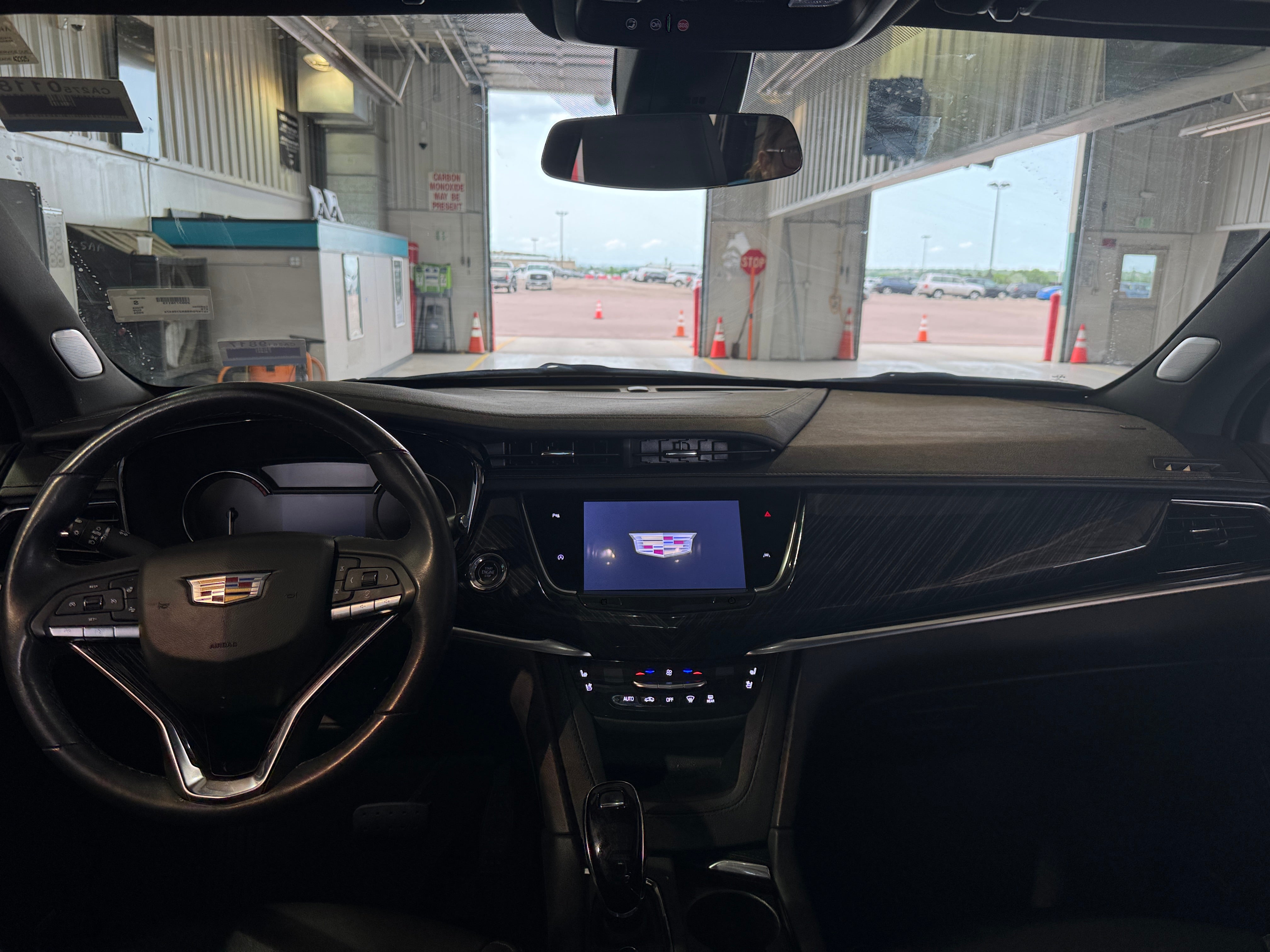 2024 Cadillac XT6 Premium Luxury 2