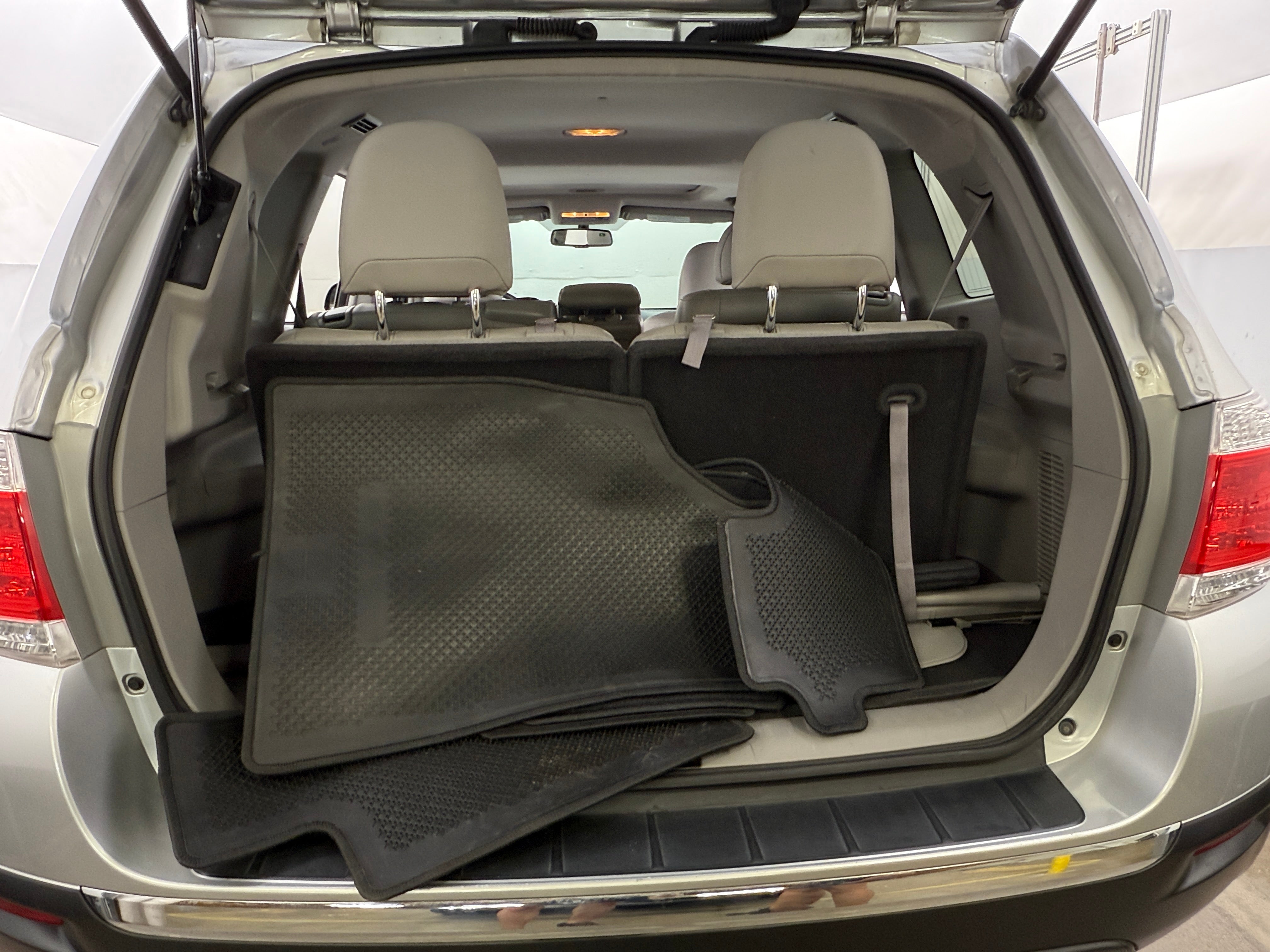 2013 Toyota Highlander Base 7