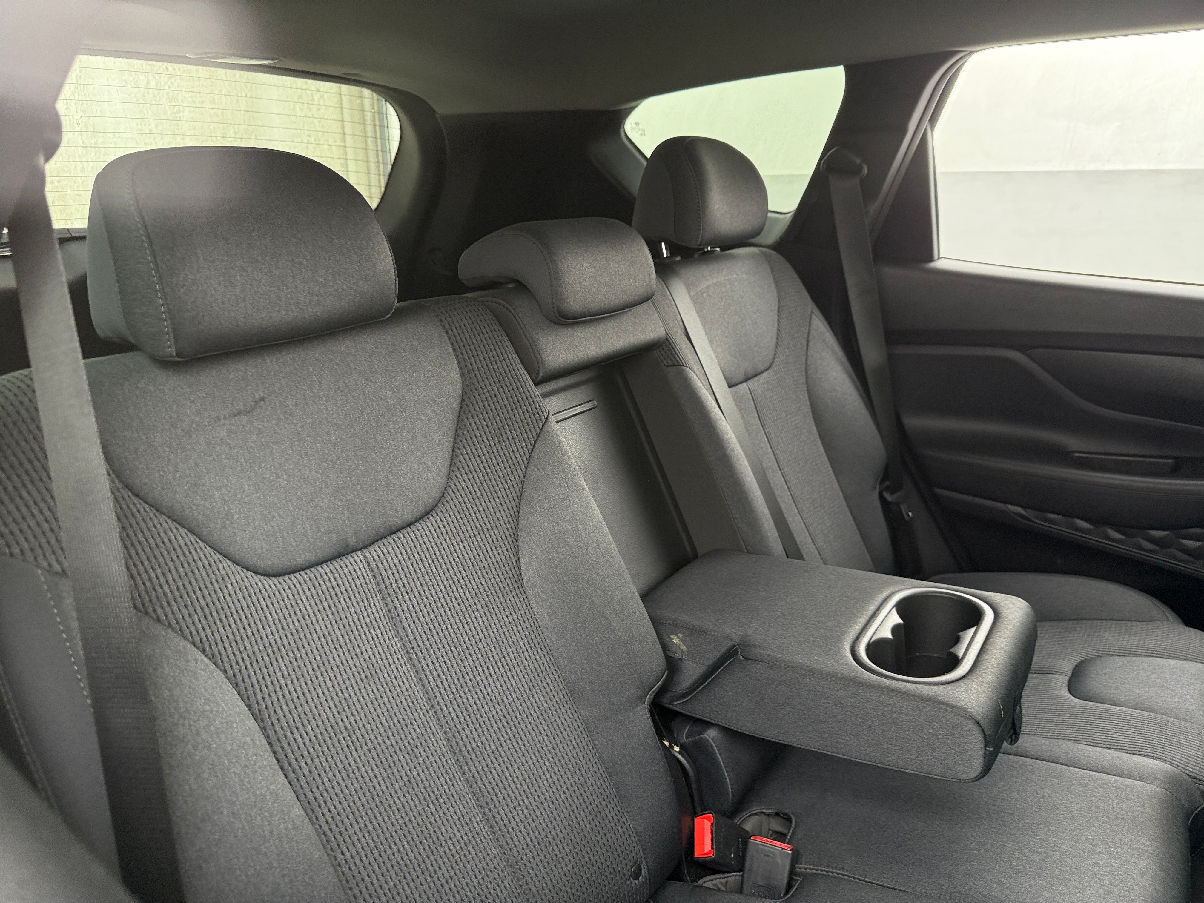 2020 Hyundai Santa Fe SE 6