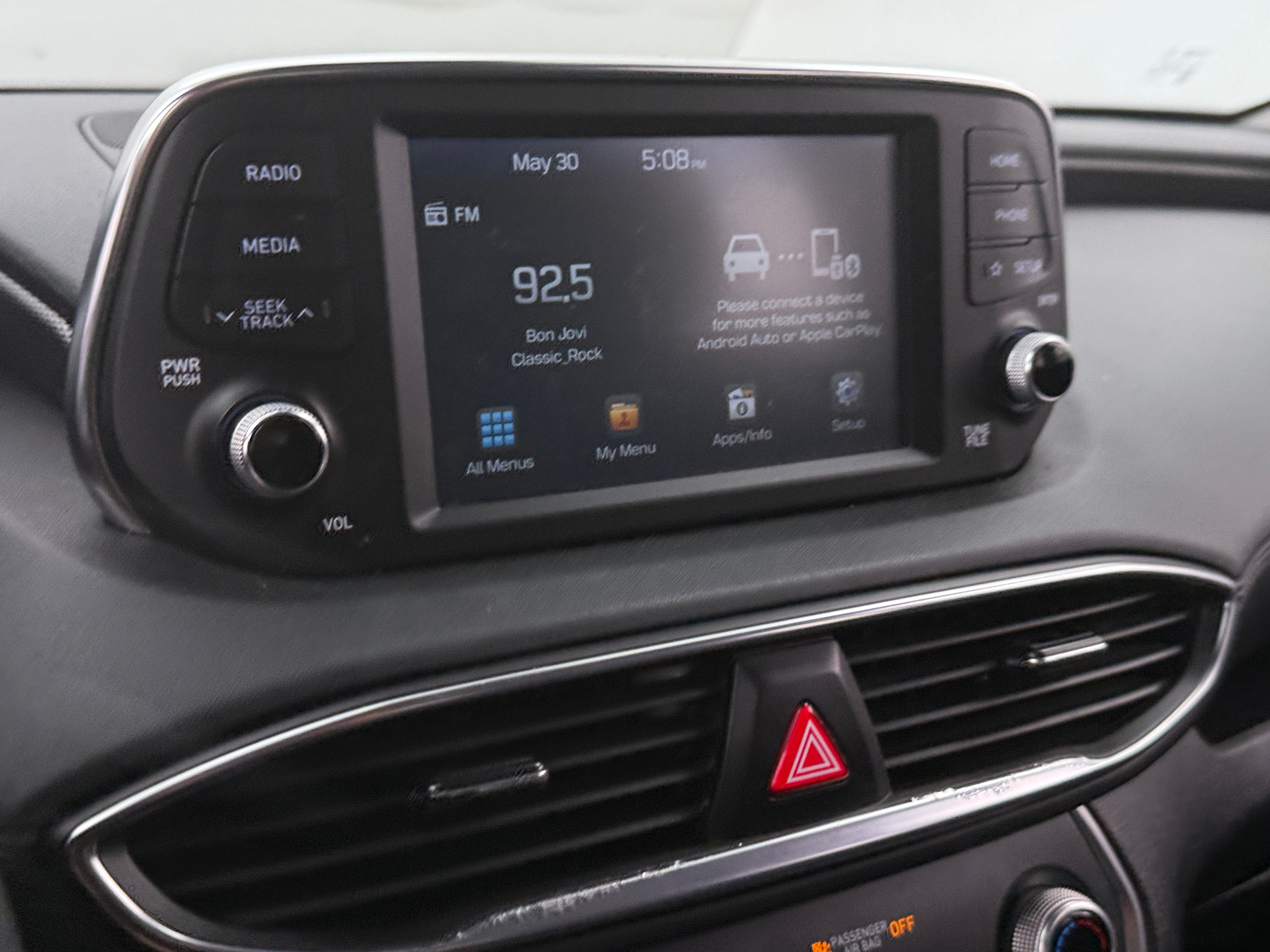 2020 Hyundai Santa Fe SE 4