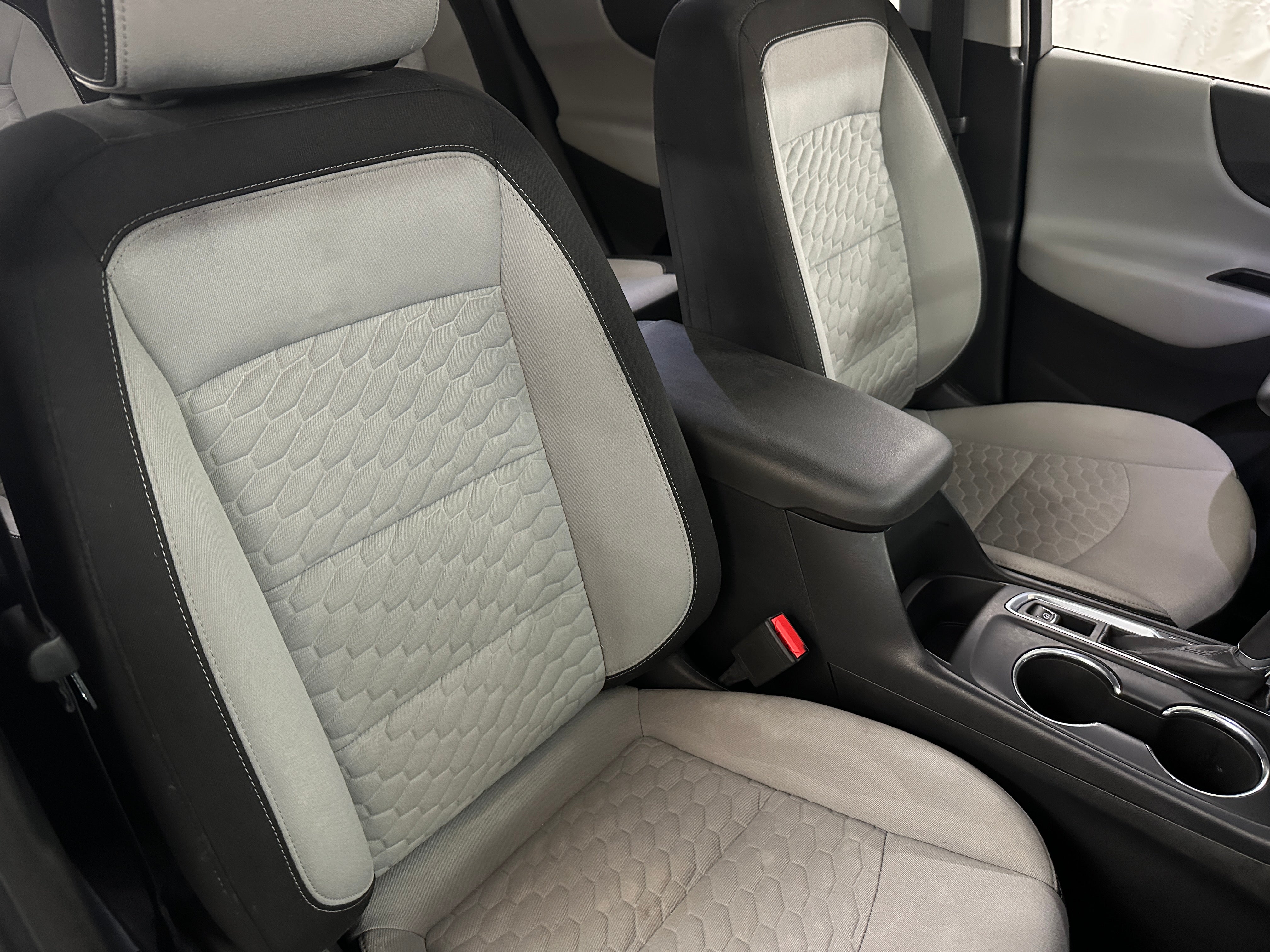 2019 Chevrolet Equinox LT 2