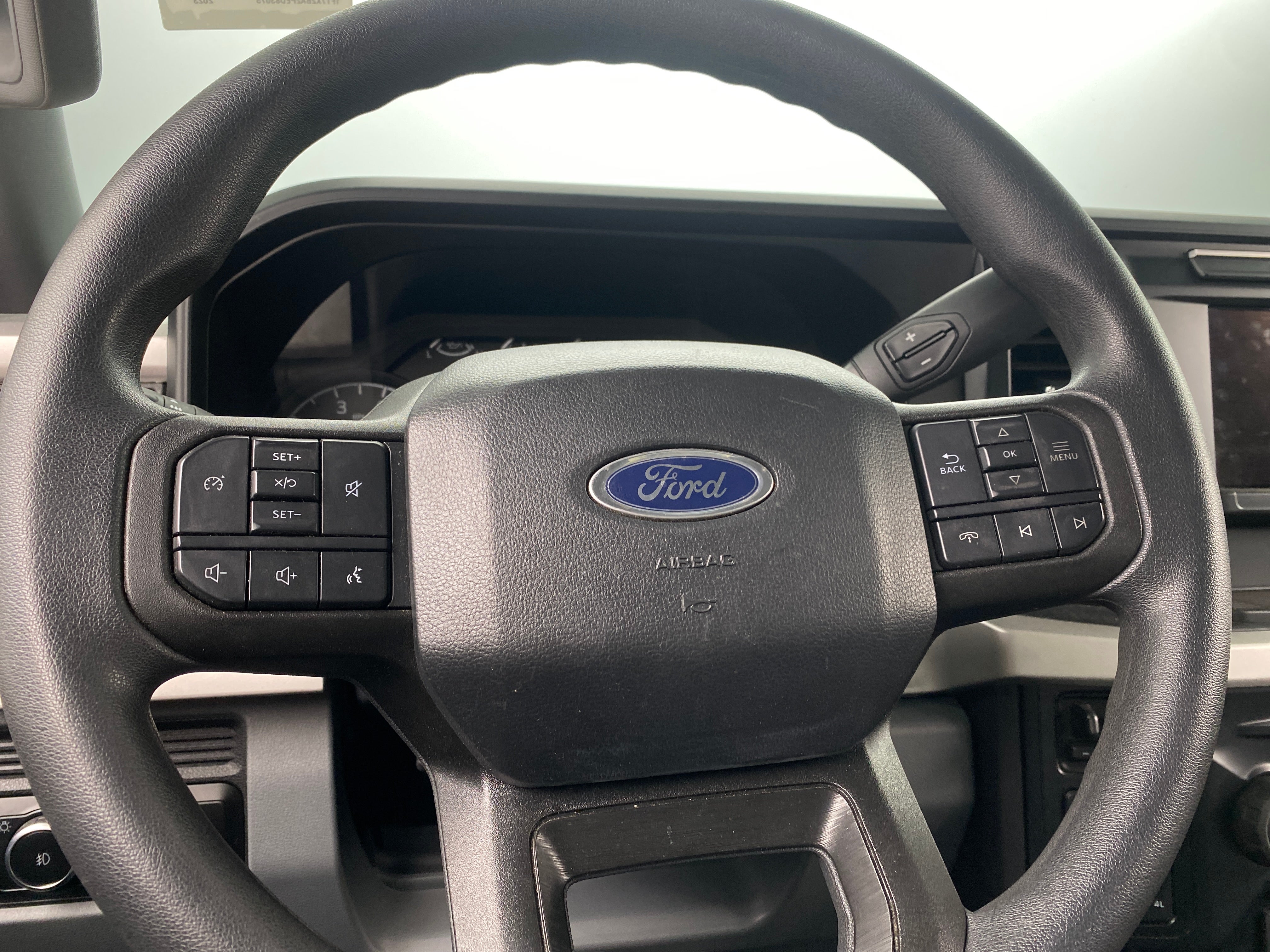 2023 Ford Econoline E-250 5