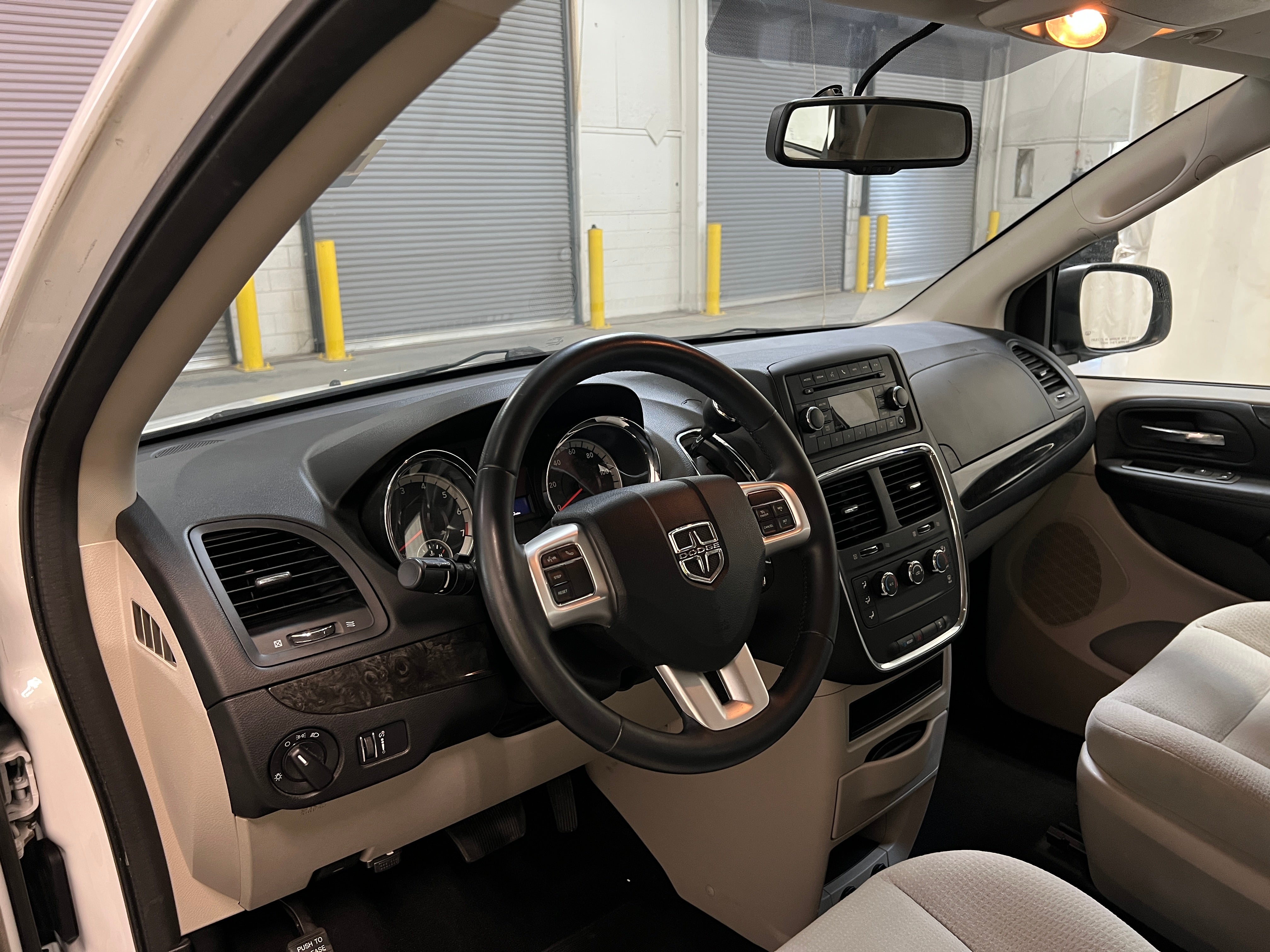 2015 Dodge Grand Caravan SE 3