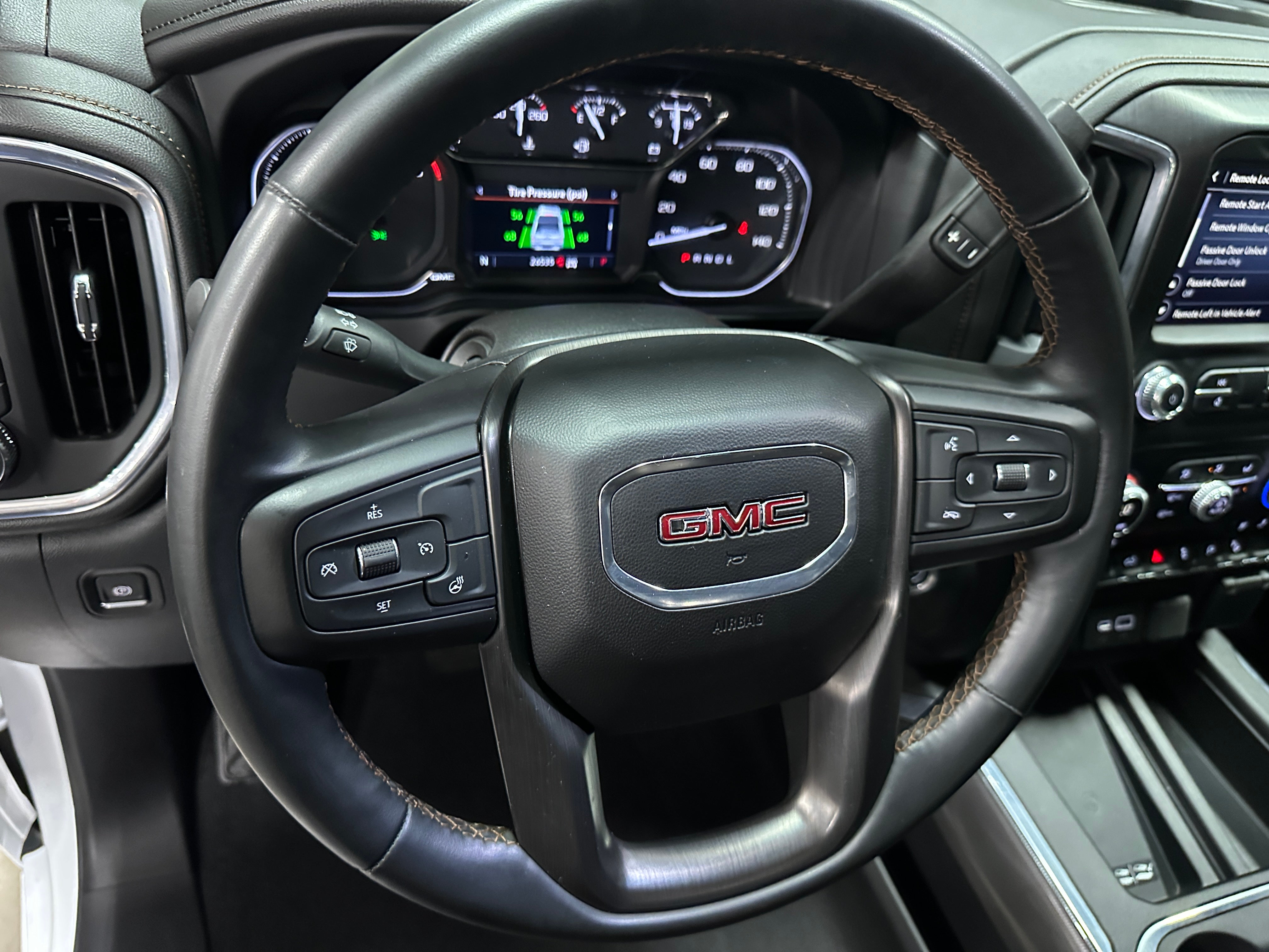 2023 GMC Sierra 2500 AT4 5