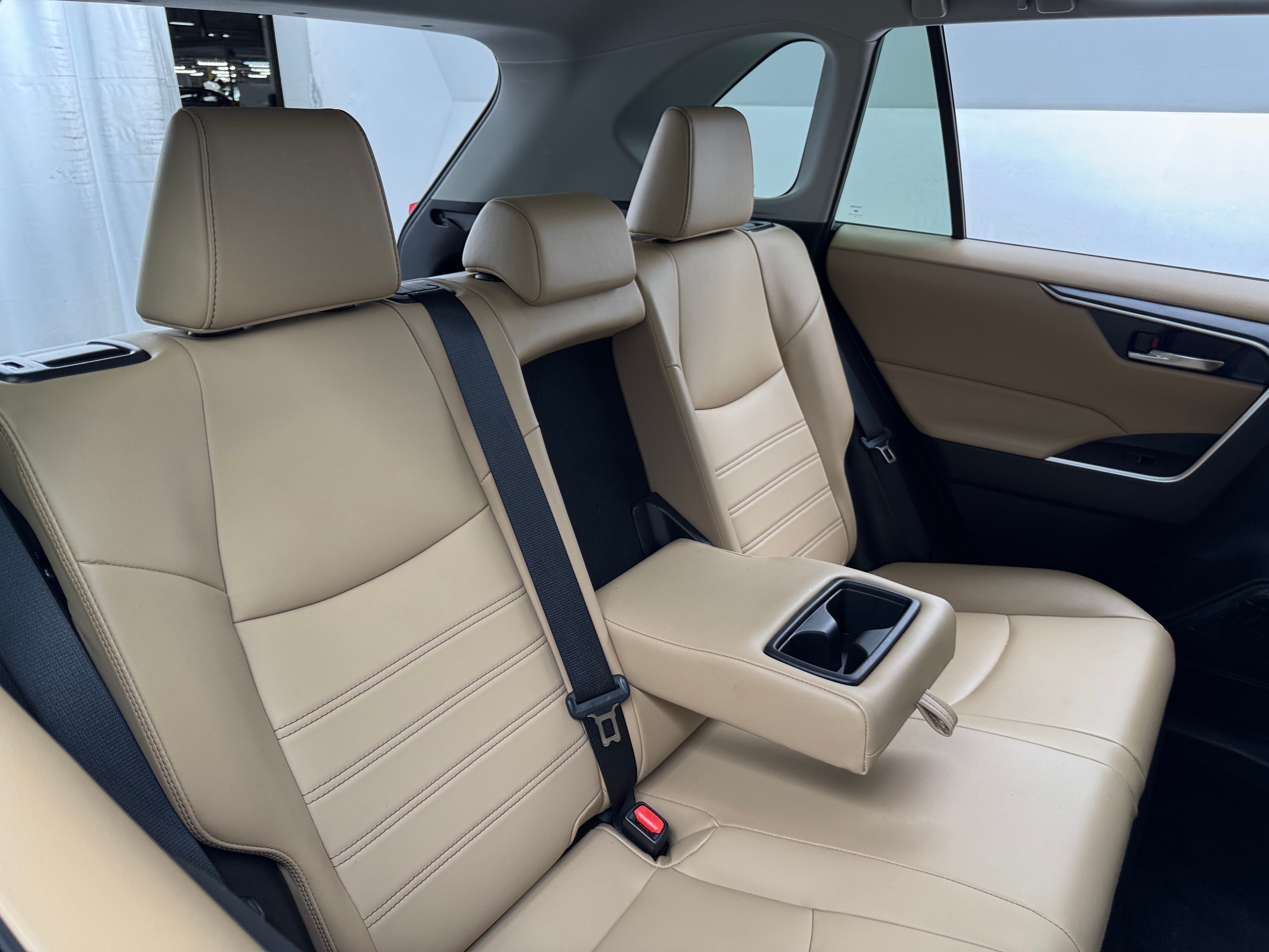 2024 Toyota RAV4 XLE Premium 5