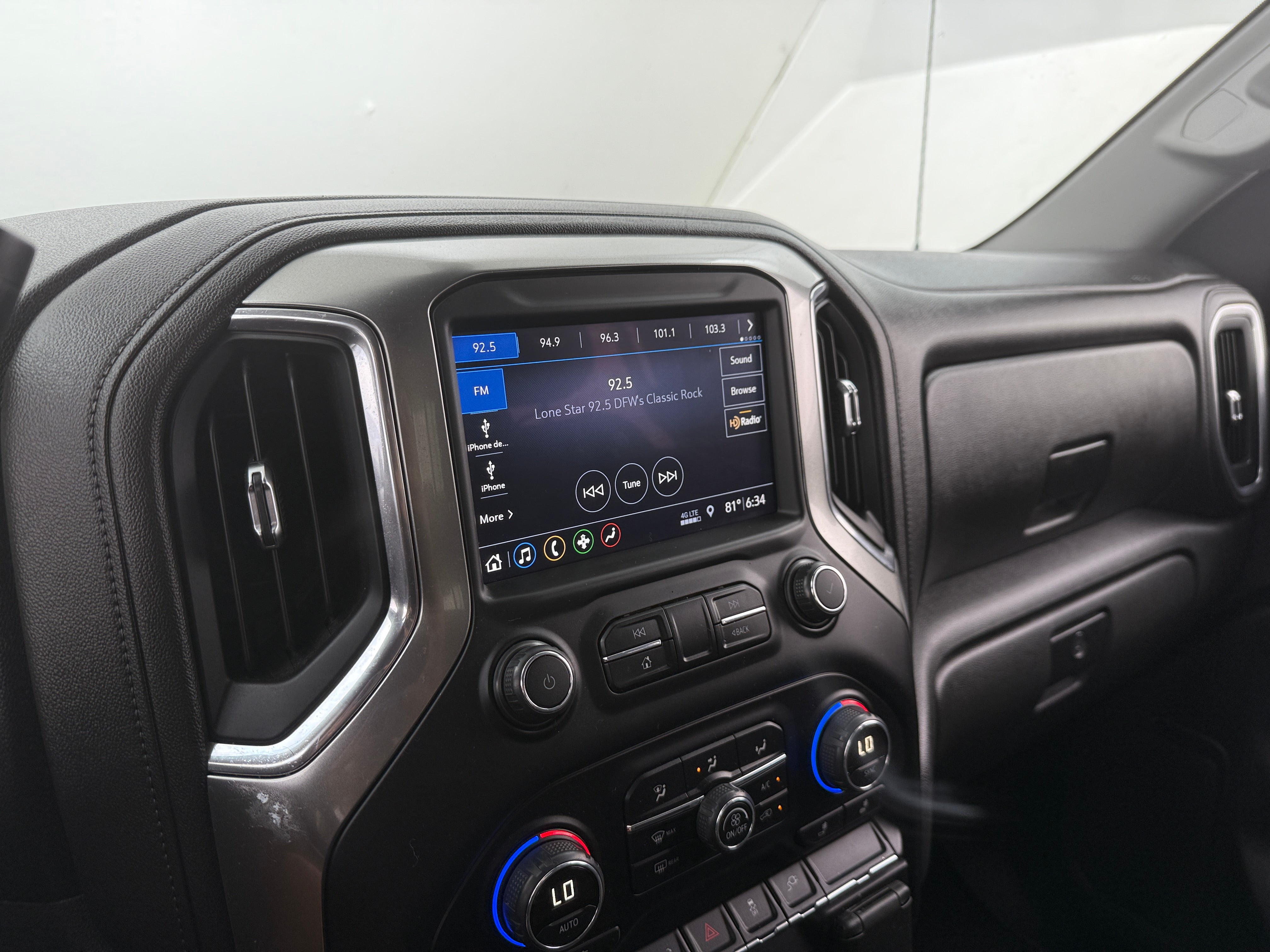 2019 Chevrolet Silverado 1500 LT 4