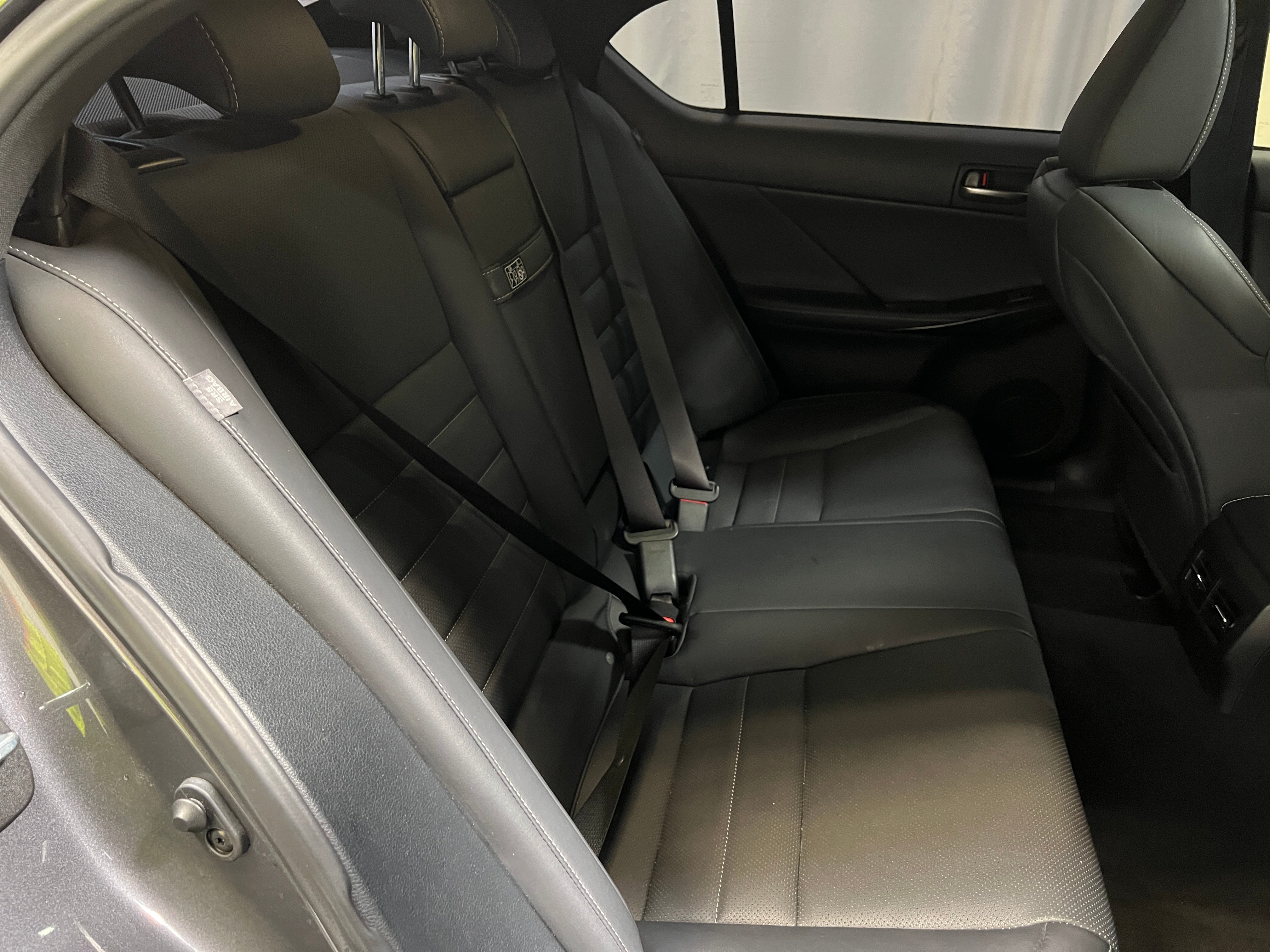 2022 Lexus IS 350 5