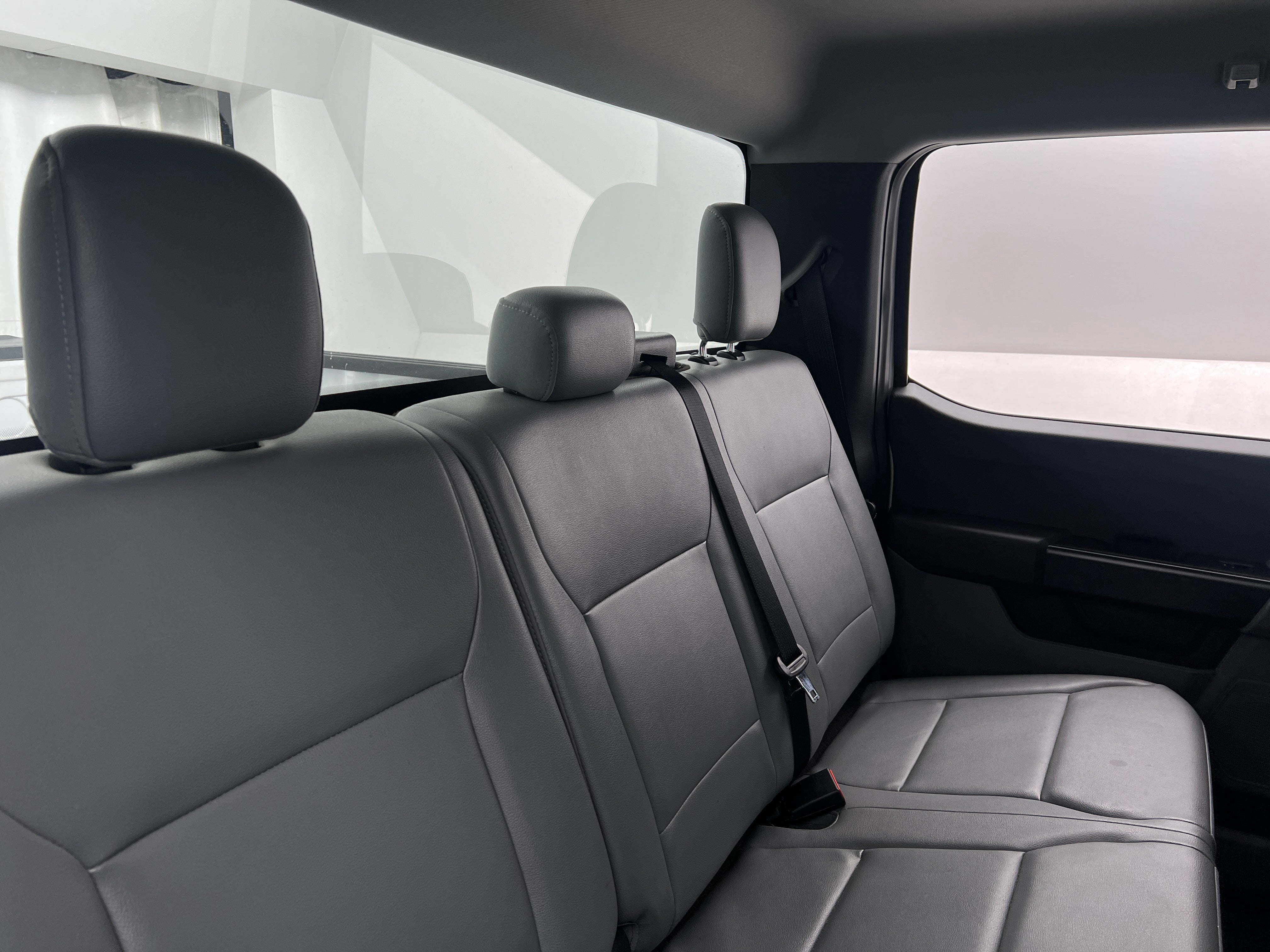 2022 Ford Econoline E-150 5