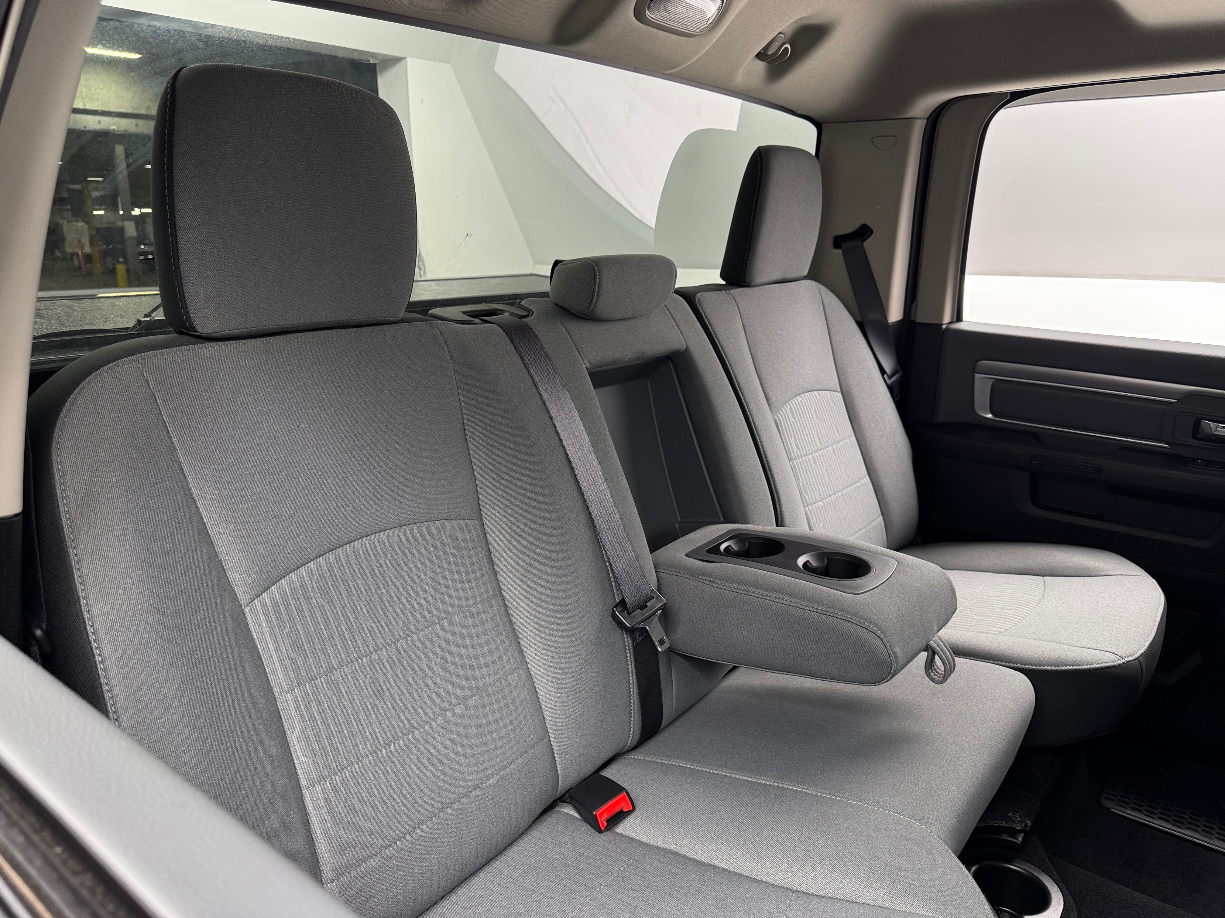 2022 RAM 1500 Classic SLT 6