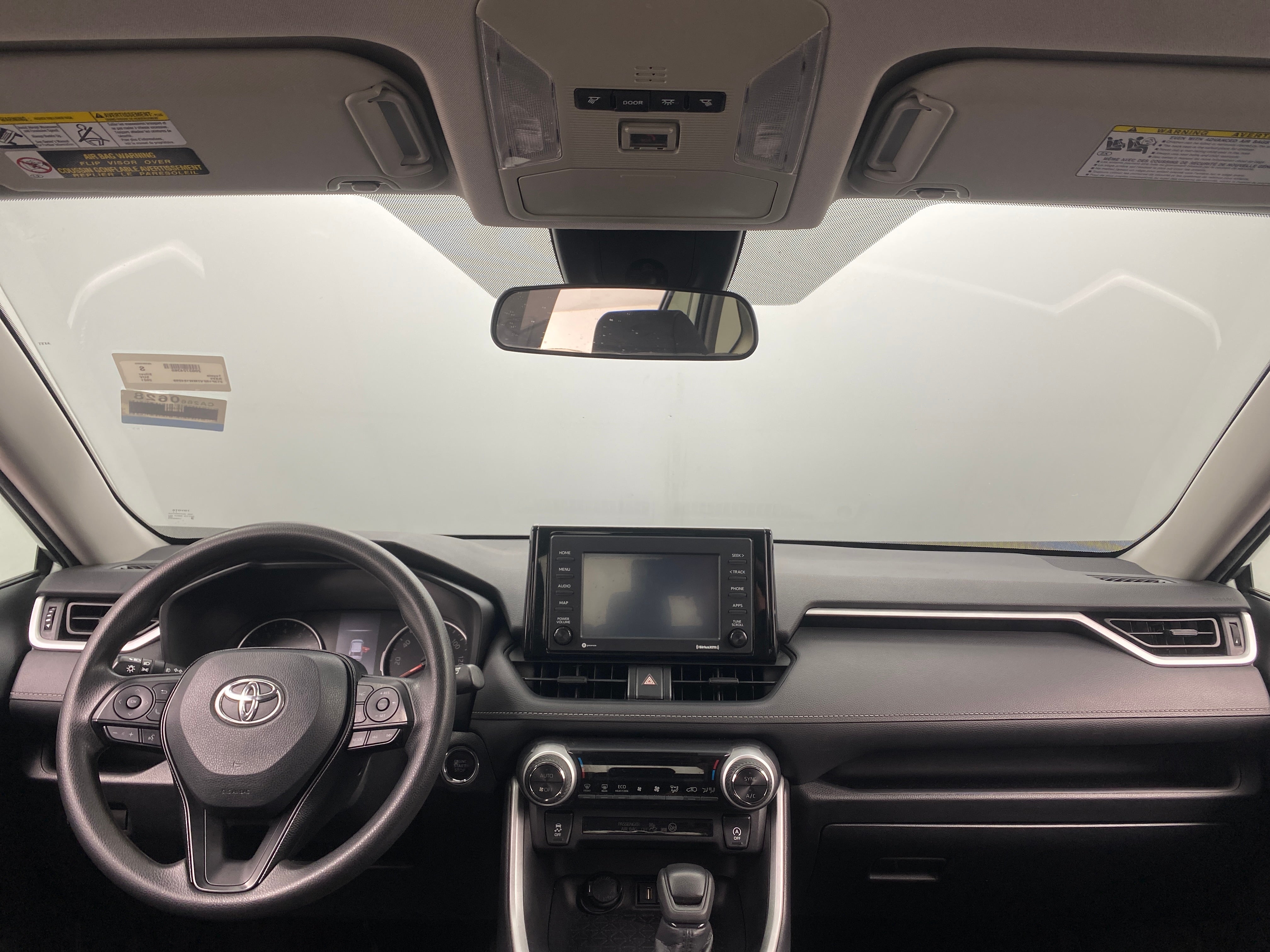 2021 Toyota RAV4 XLE 3