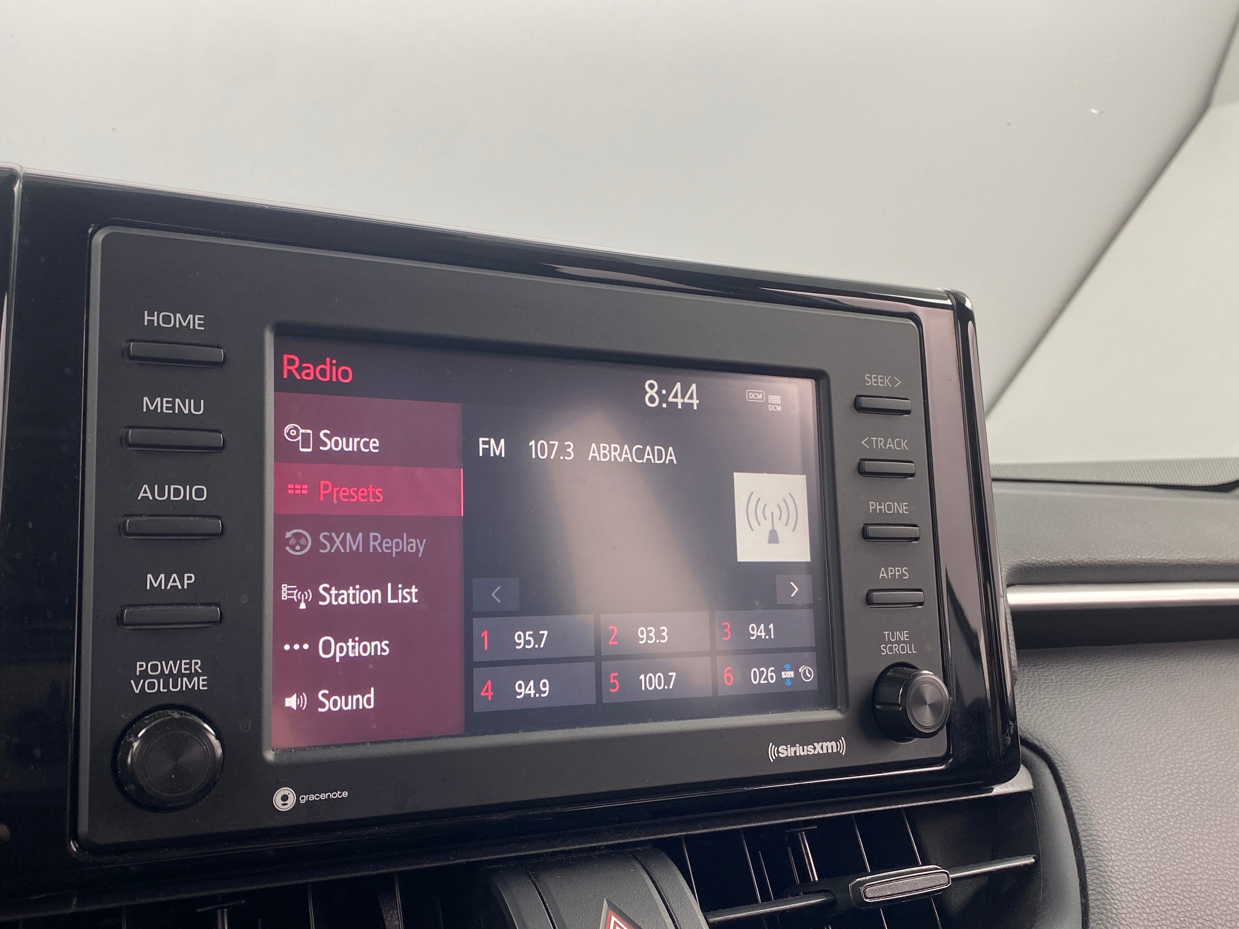 2021 Toyota RAV4 XLE 4