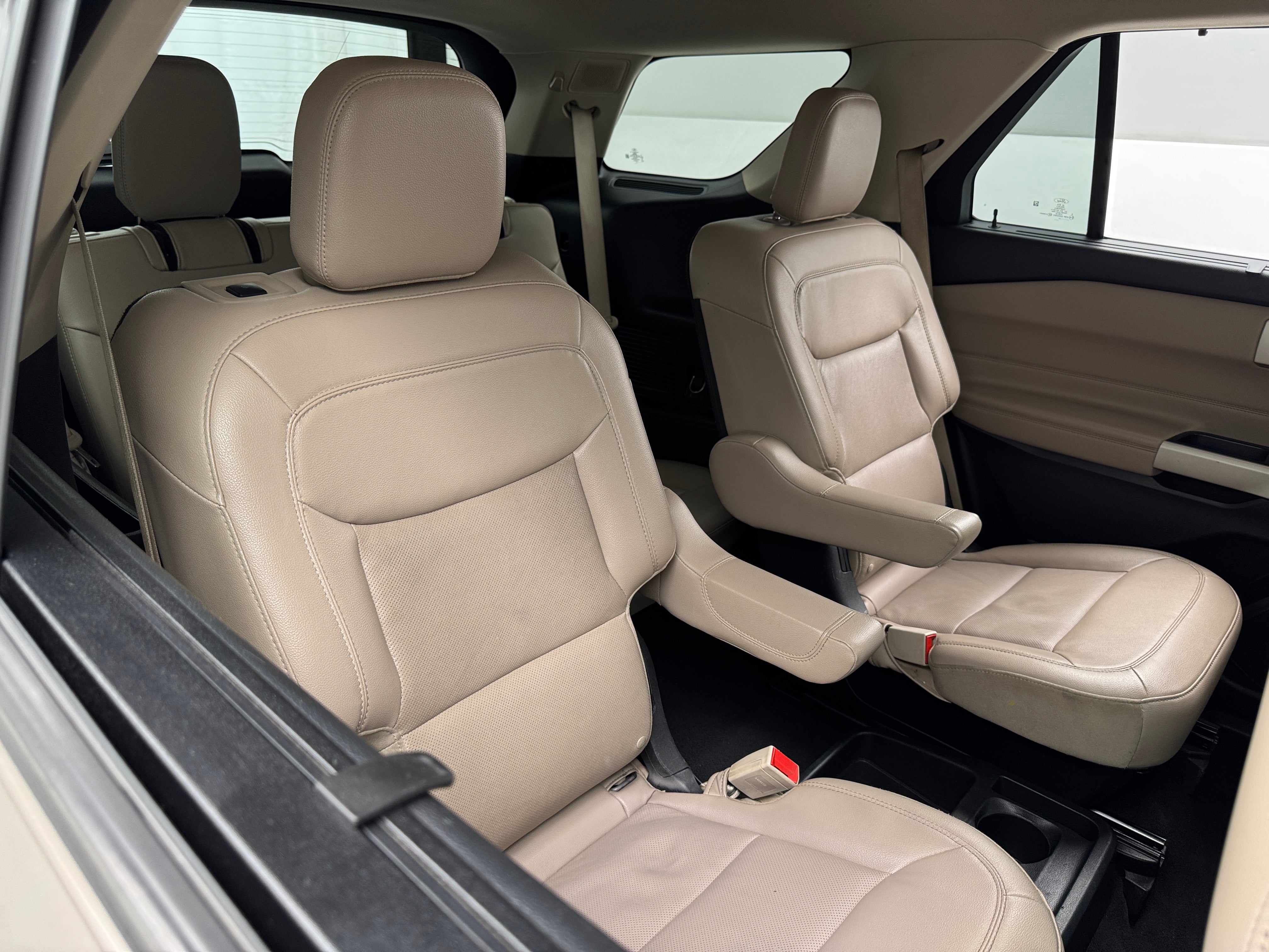 2021 Ford Explorer Limited 5