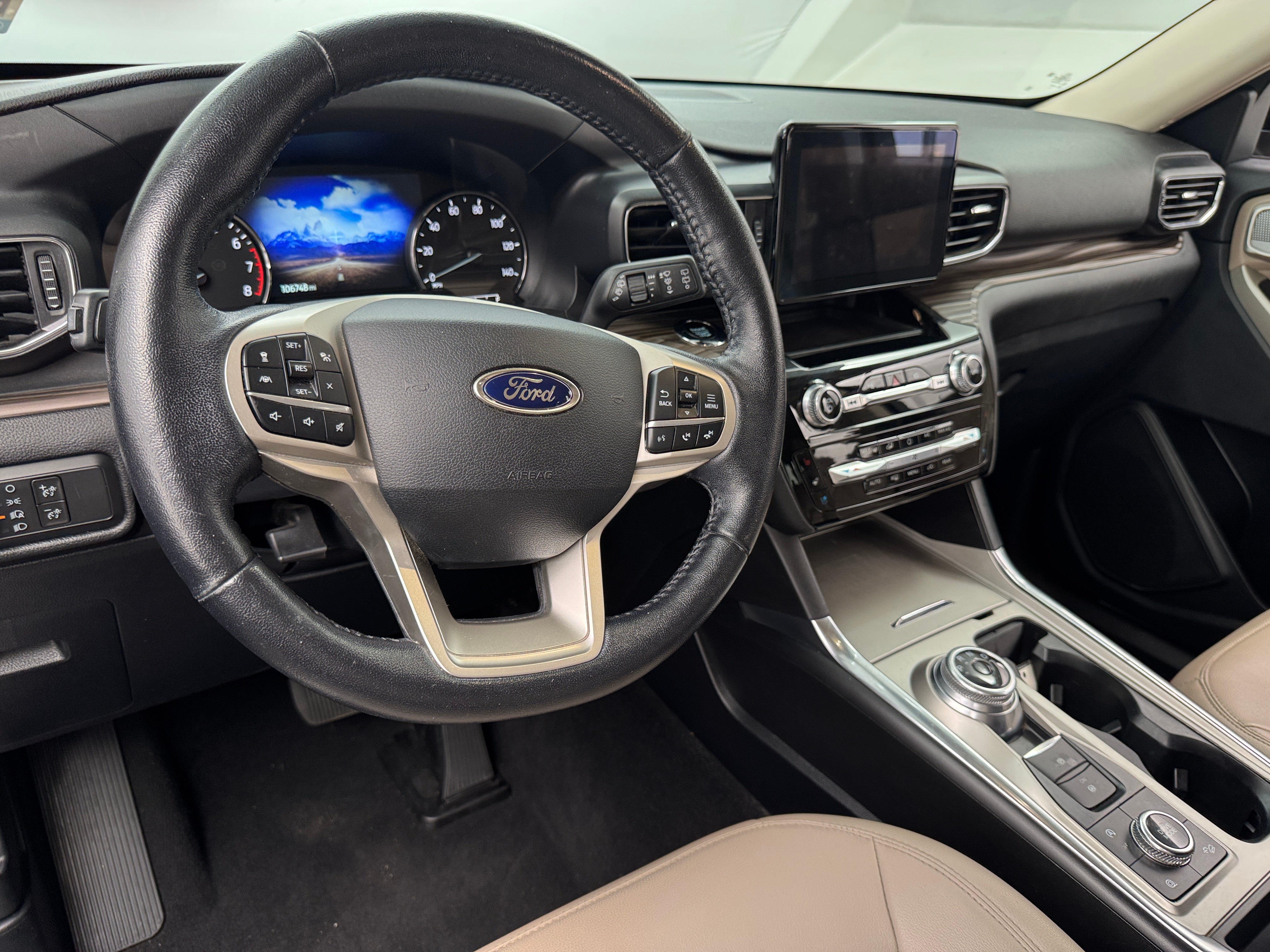 2021 Ford Explorer Limited 4