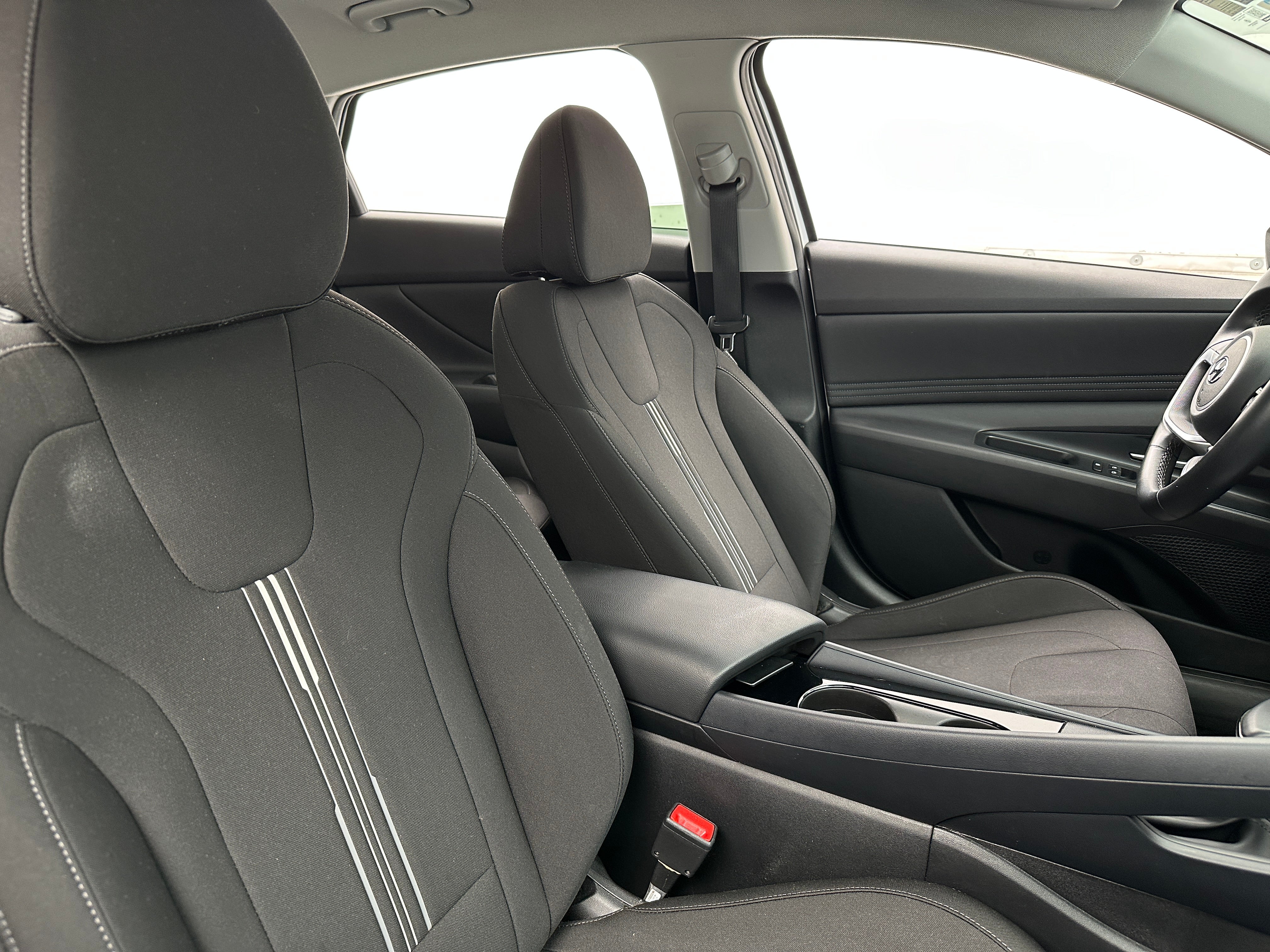 2023 Hyundai Elantra SEL 2