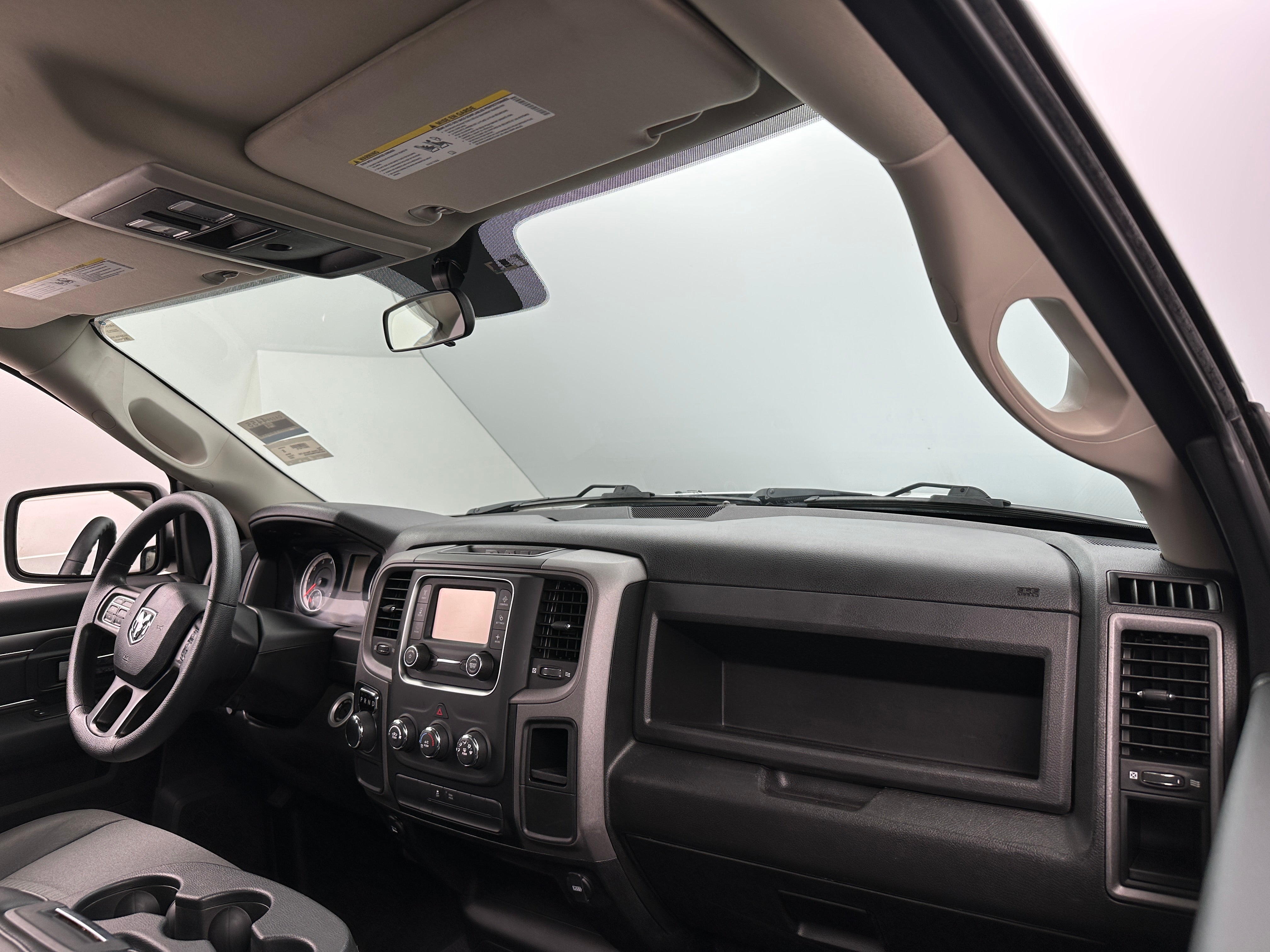 2022 RAM 1500 Classic Tradesman 3