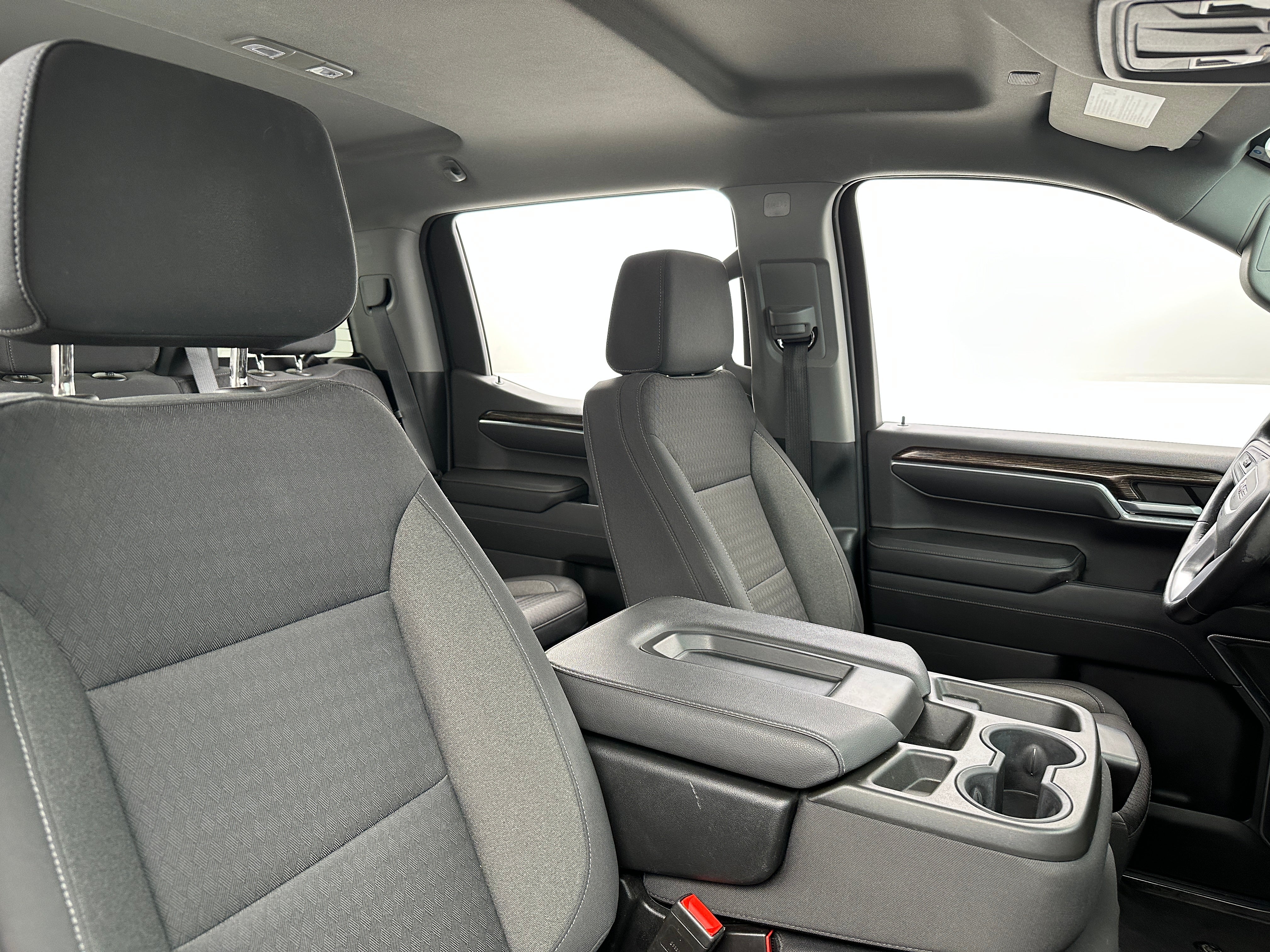 2022 GMC Sierra 1500 Elevation 2