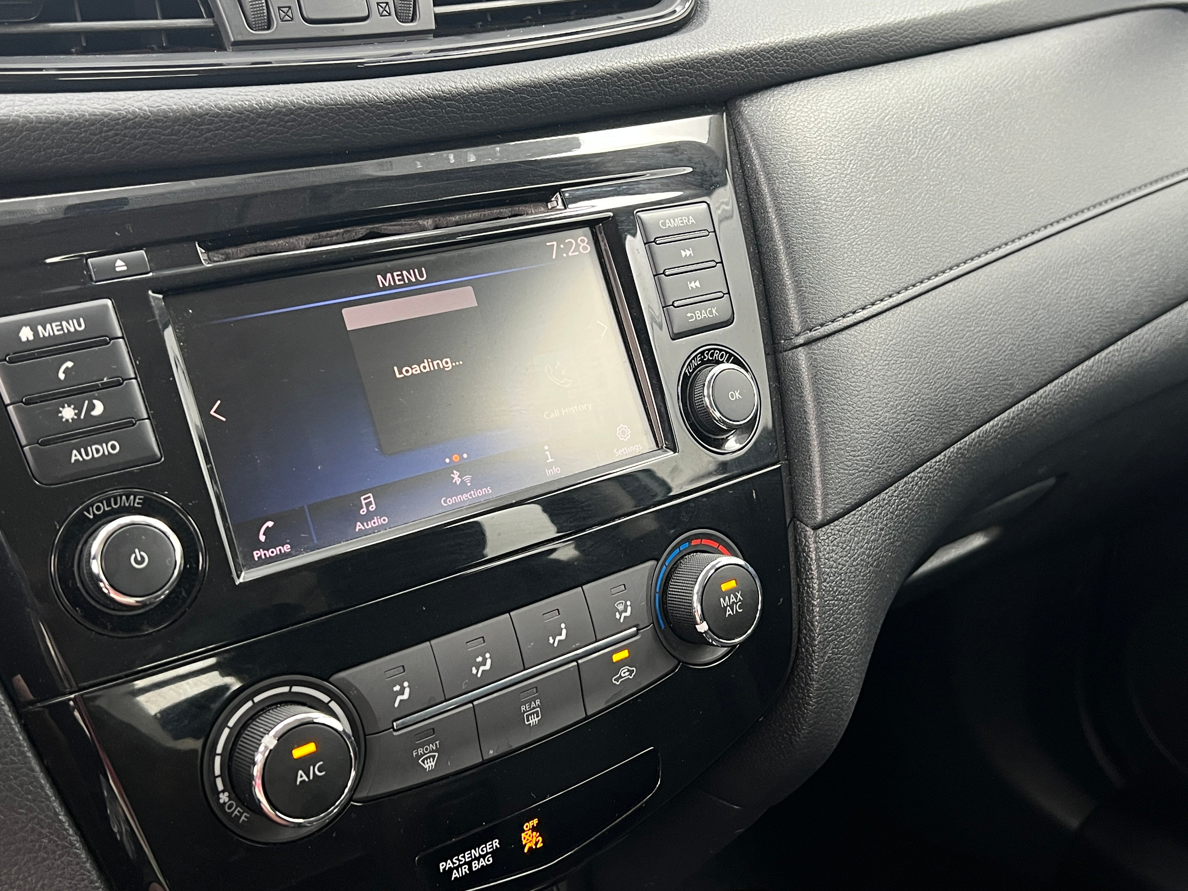 2018 Nissan Rogue S 4