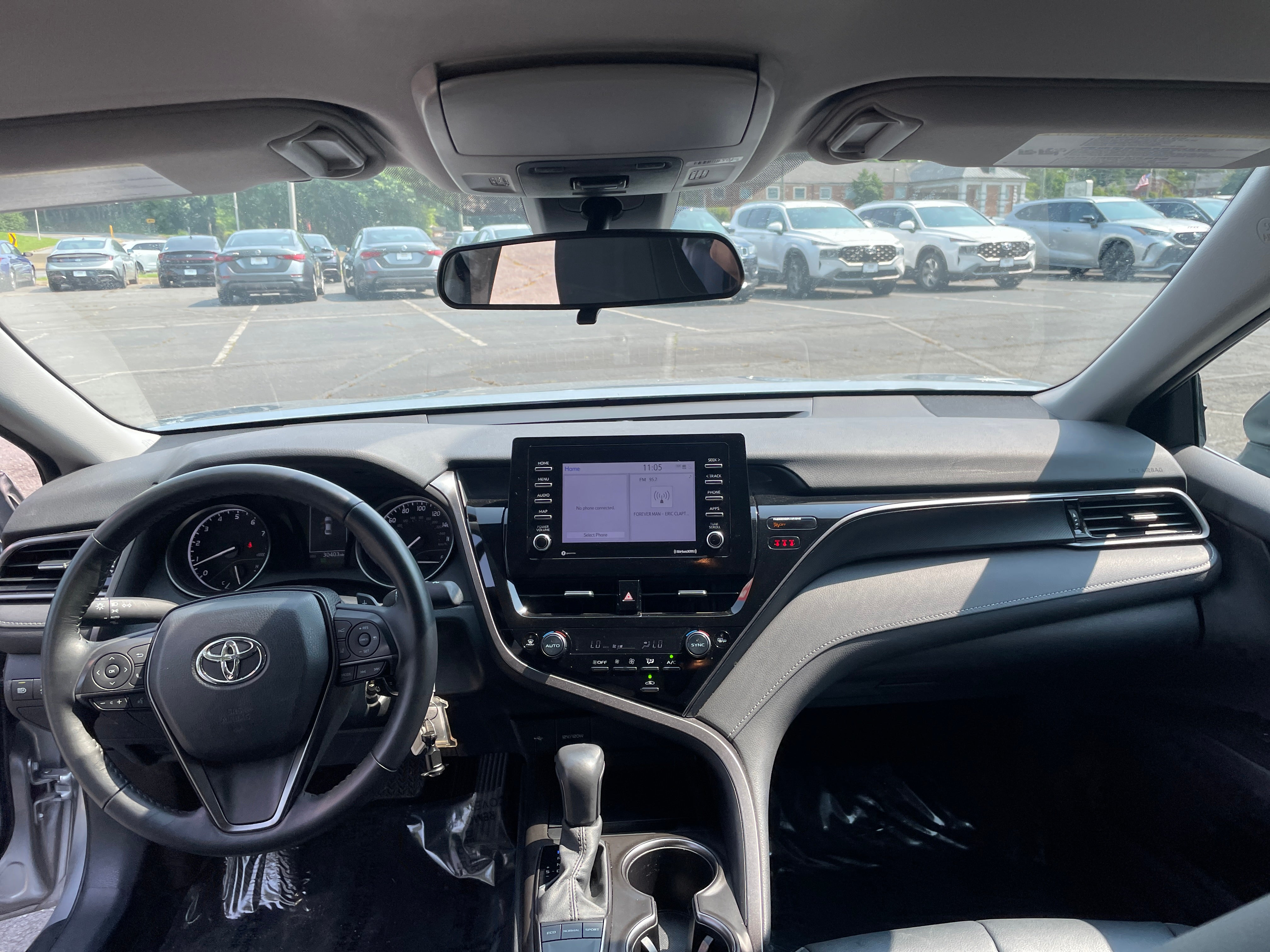 2024 Toyota Camry SE 3