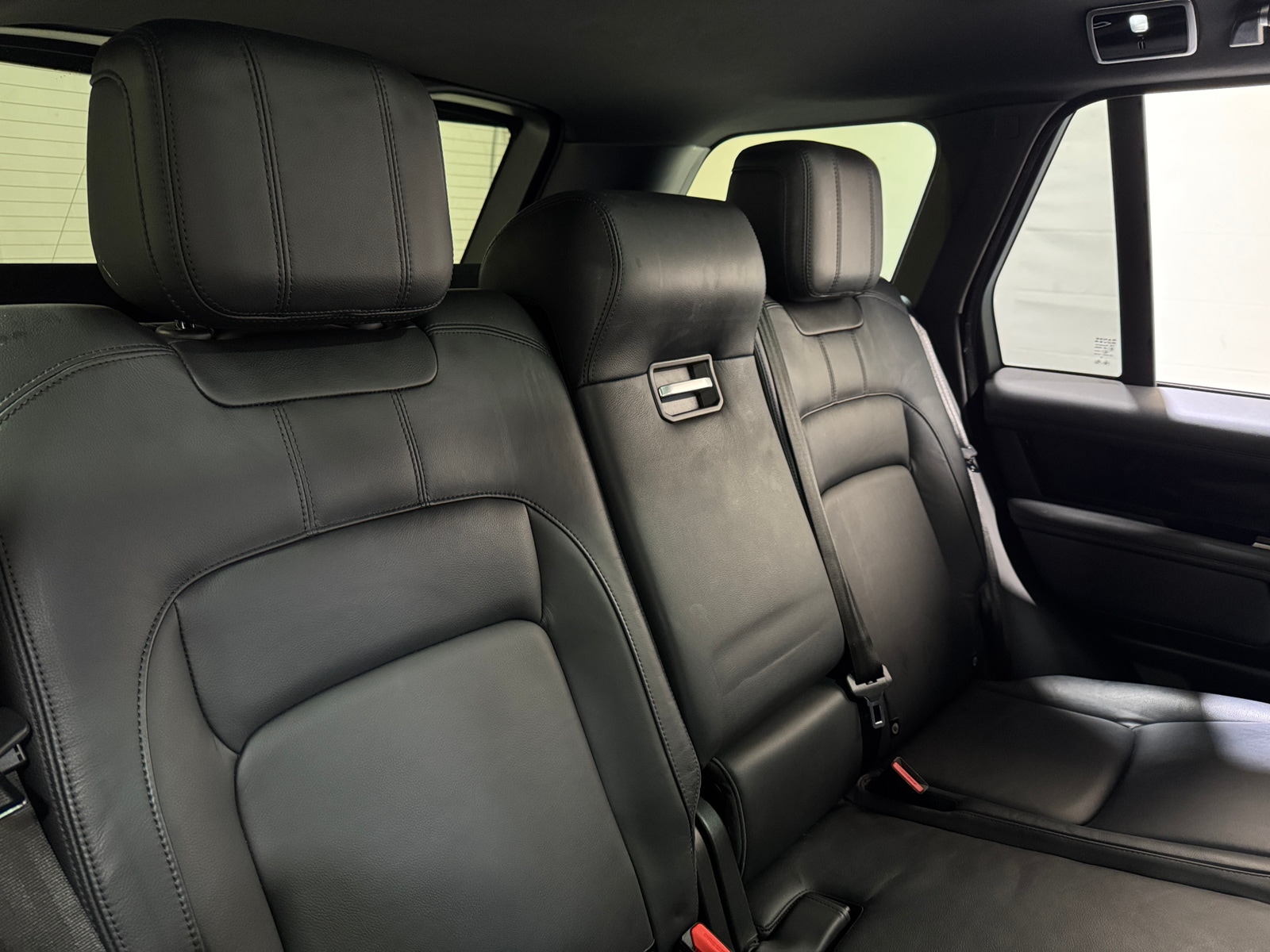 Thumbnail: 2020 Land Rover Range Rover - 5