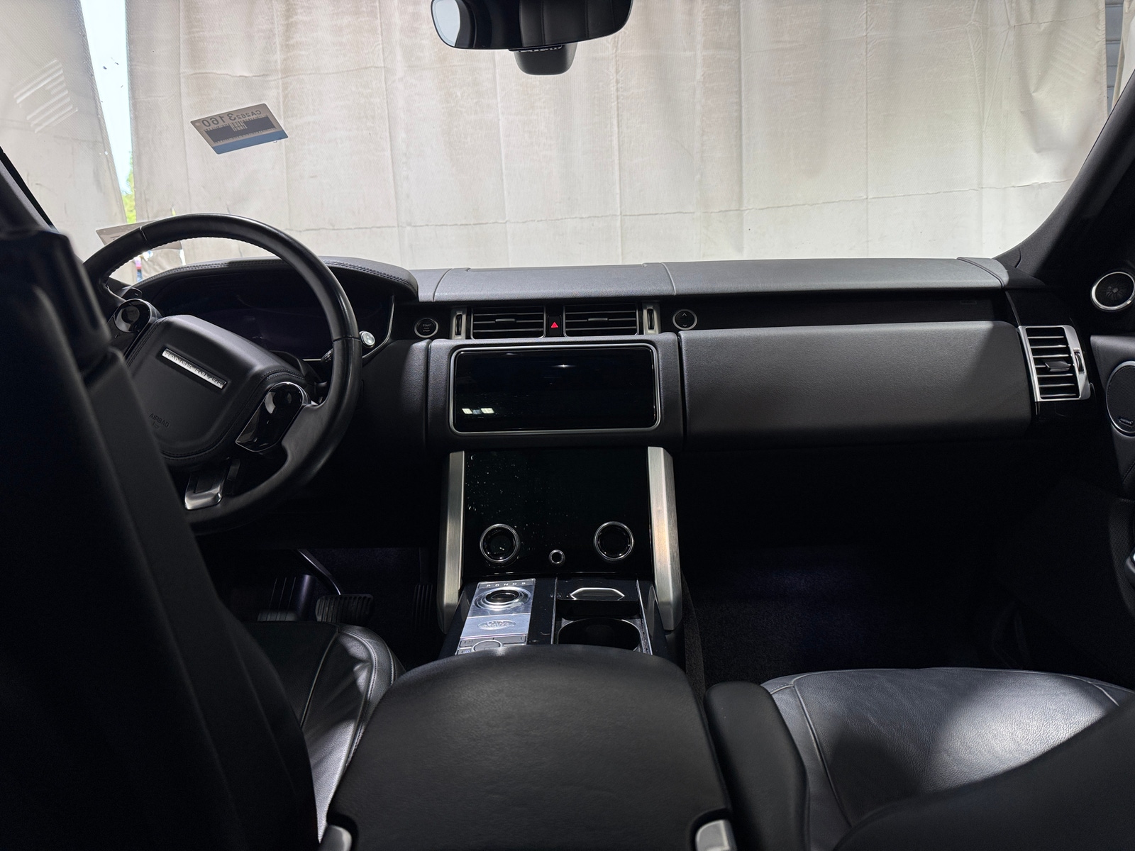 Thumbnail: 2020 Land Rover Range Rover - 2
