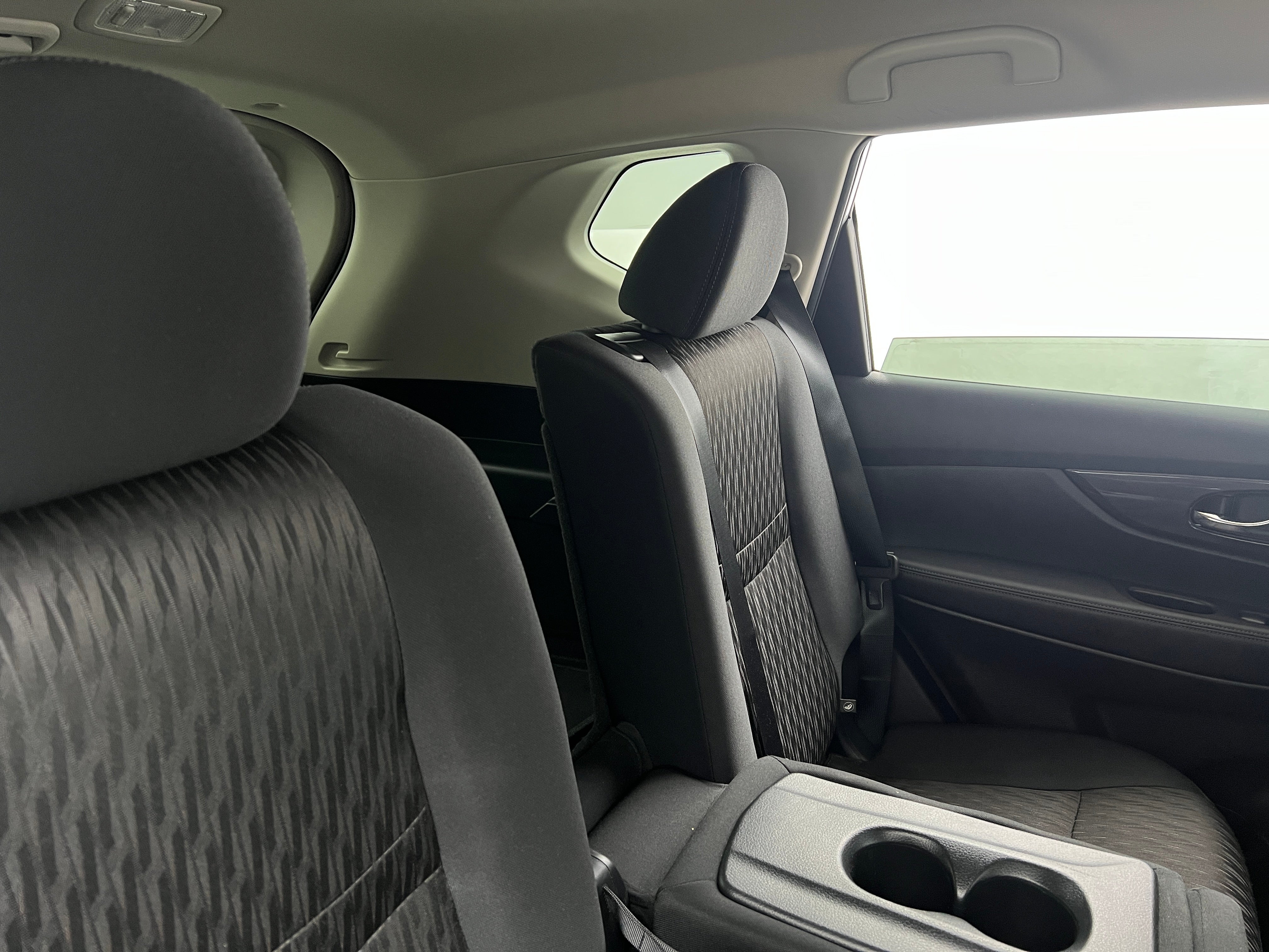 2020 Nissan Rogue S 6