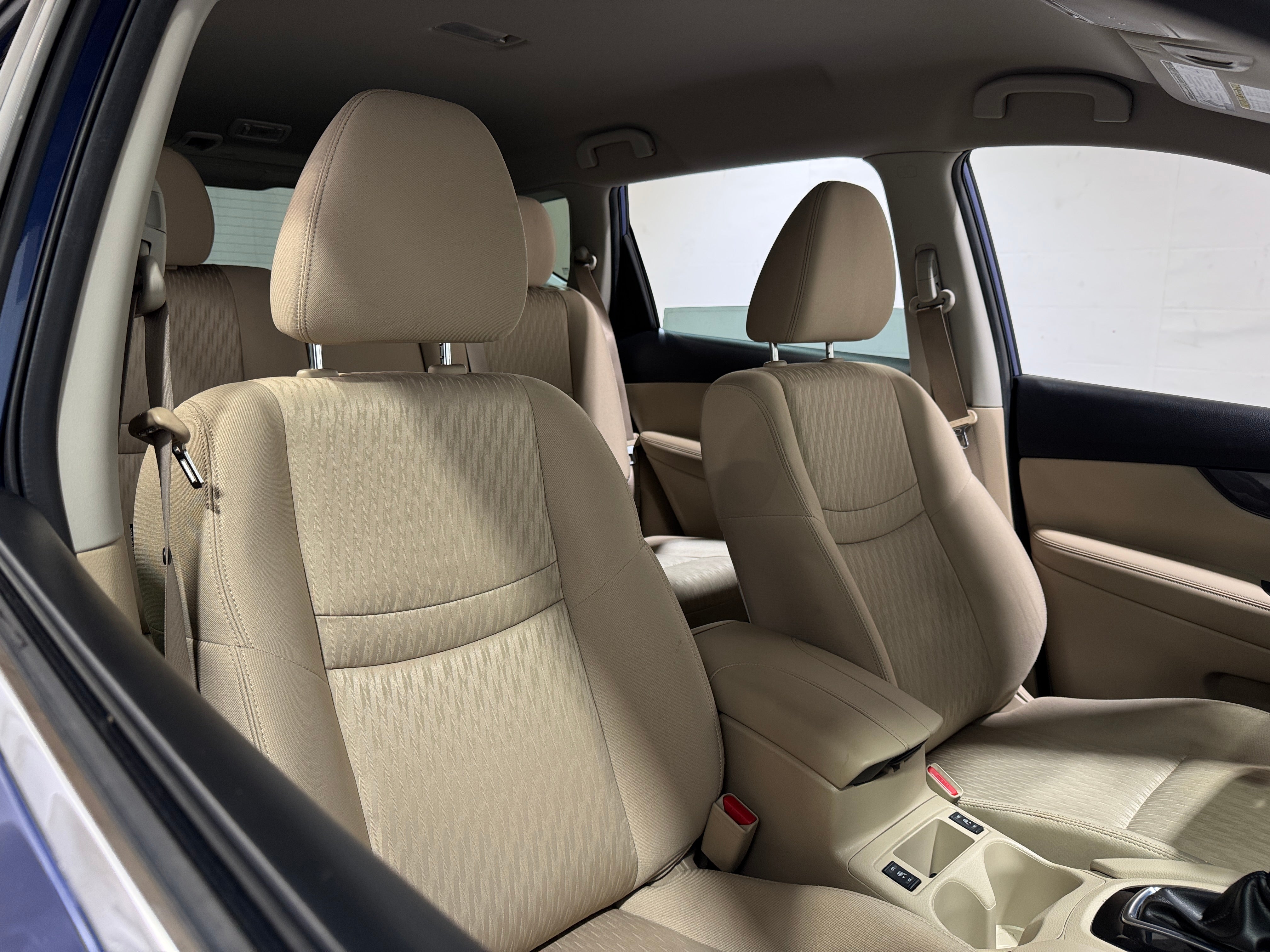 2017 Nissan Rogue SV 2