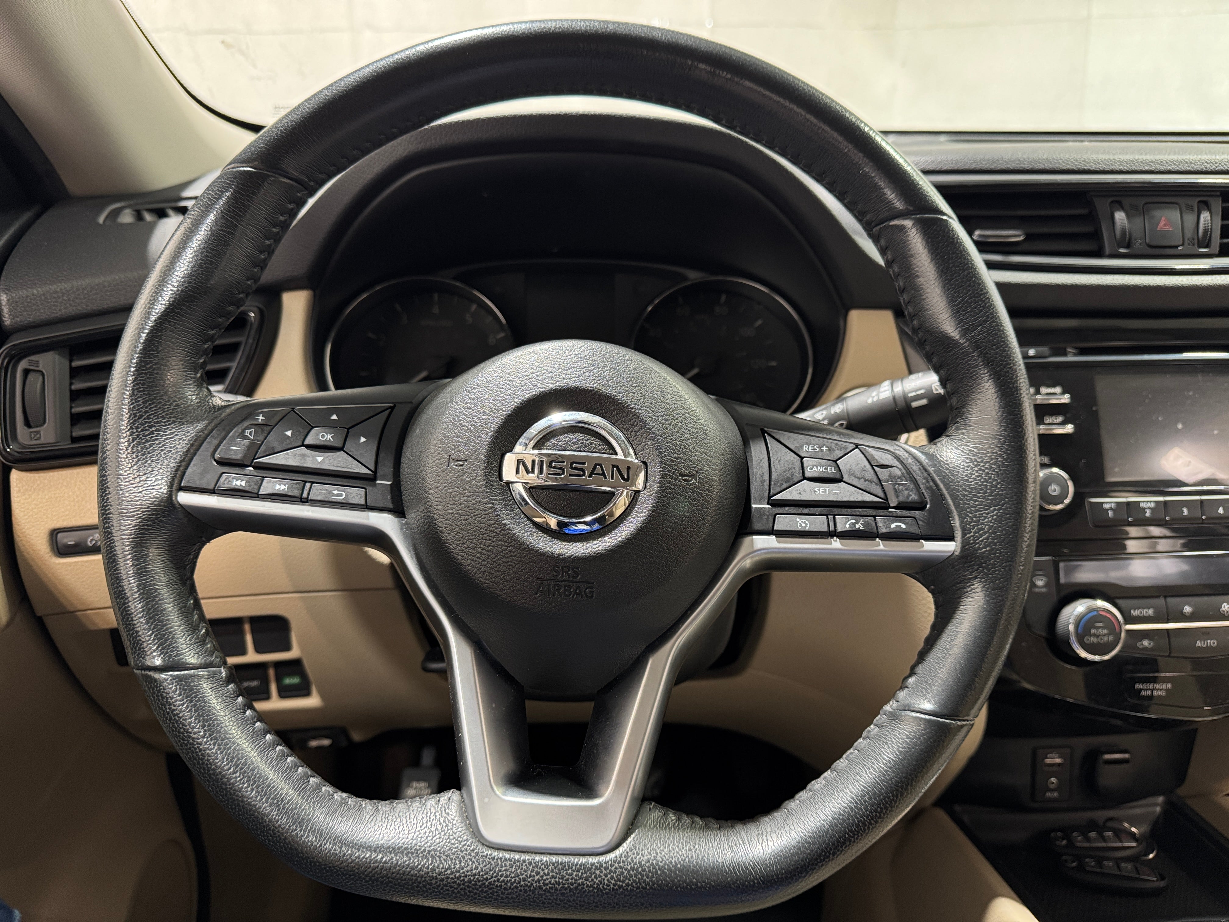 2017 Nissan Rogue SV 5