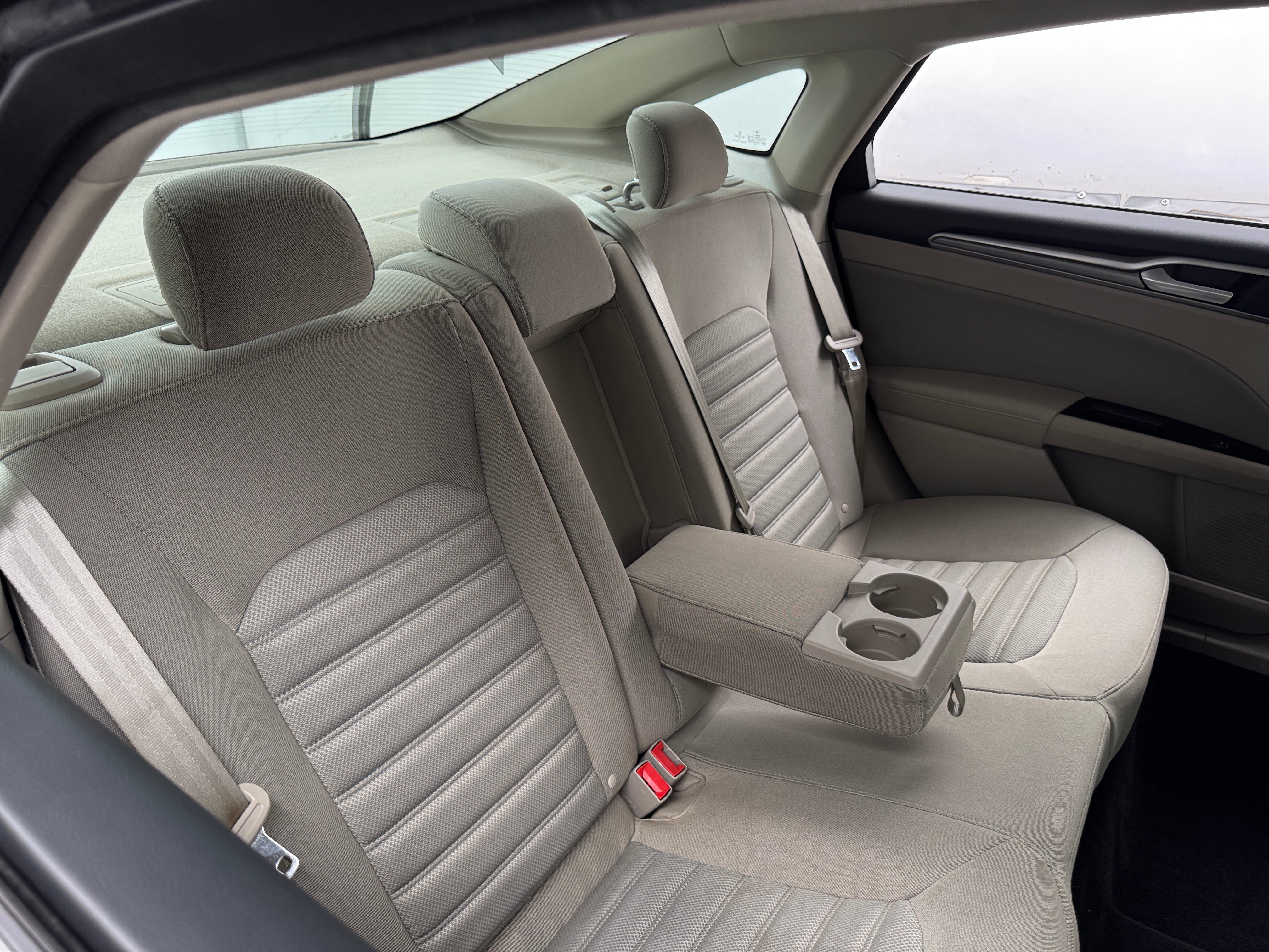 2017 Ford Fusion SE 6