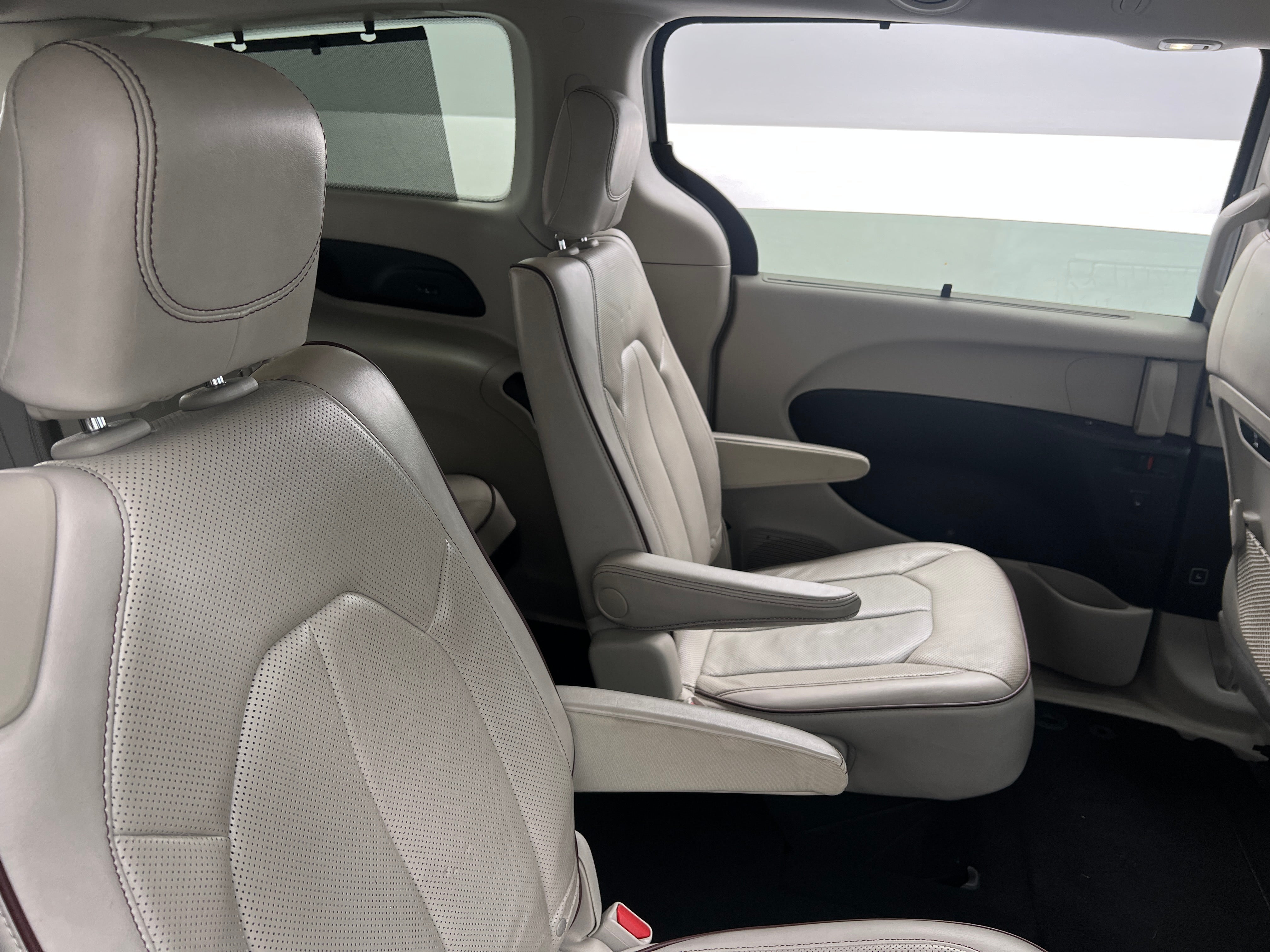 2020 Chrysler Pacifica Limited 5