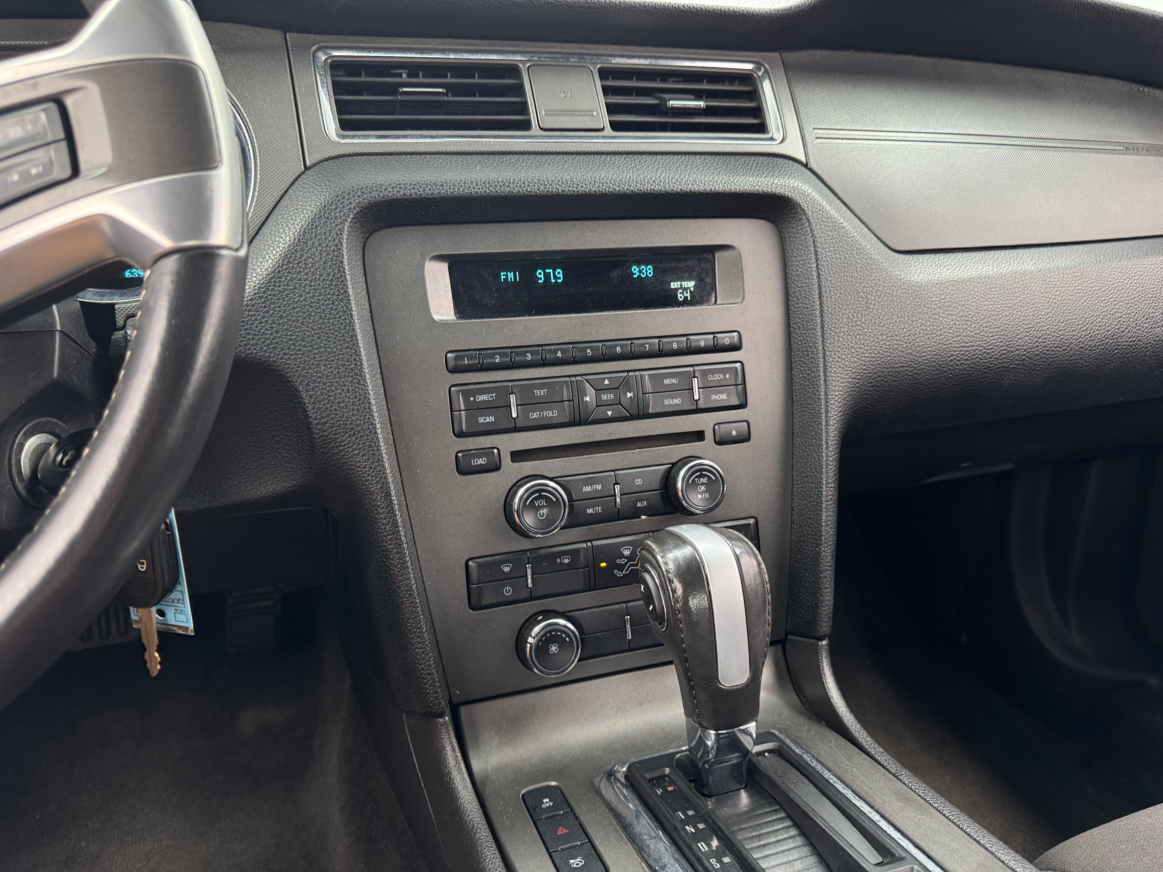 2014 Ford Mustang V6 4